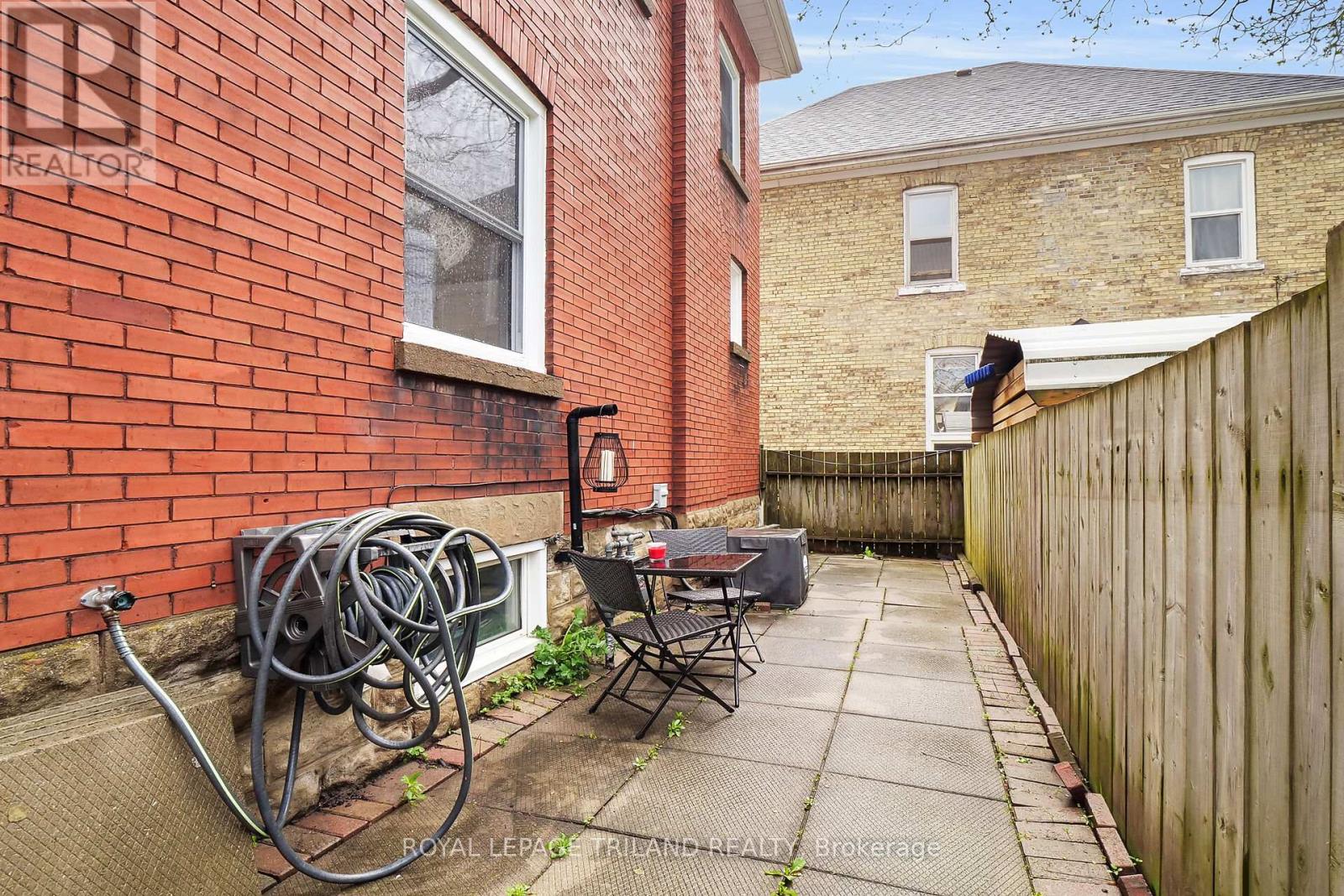 86 Kains Street, St. Thomas, Ontario  N5P 1N7 - Photo 34 - X12424548