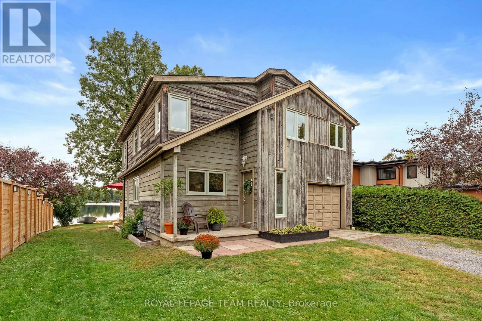 1119 Firefly Lane, Ottawa, Ontario  K4M 0T6 - Photo 10 - X12424536