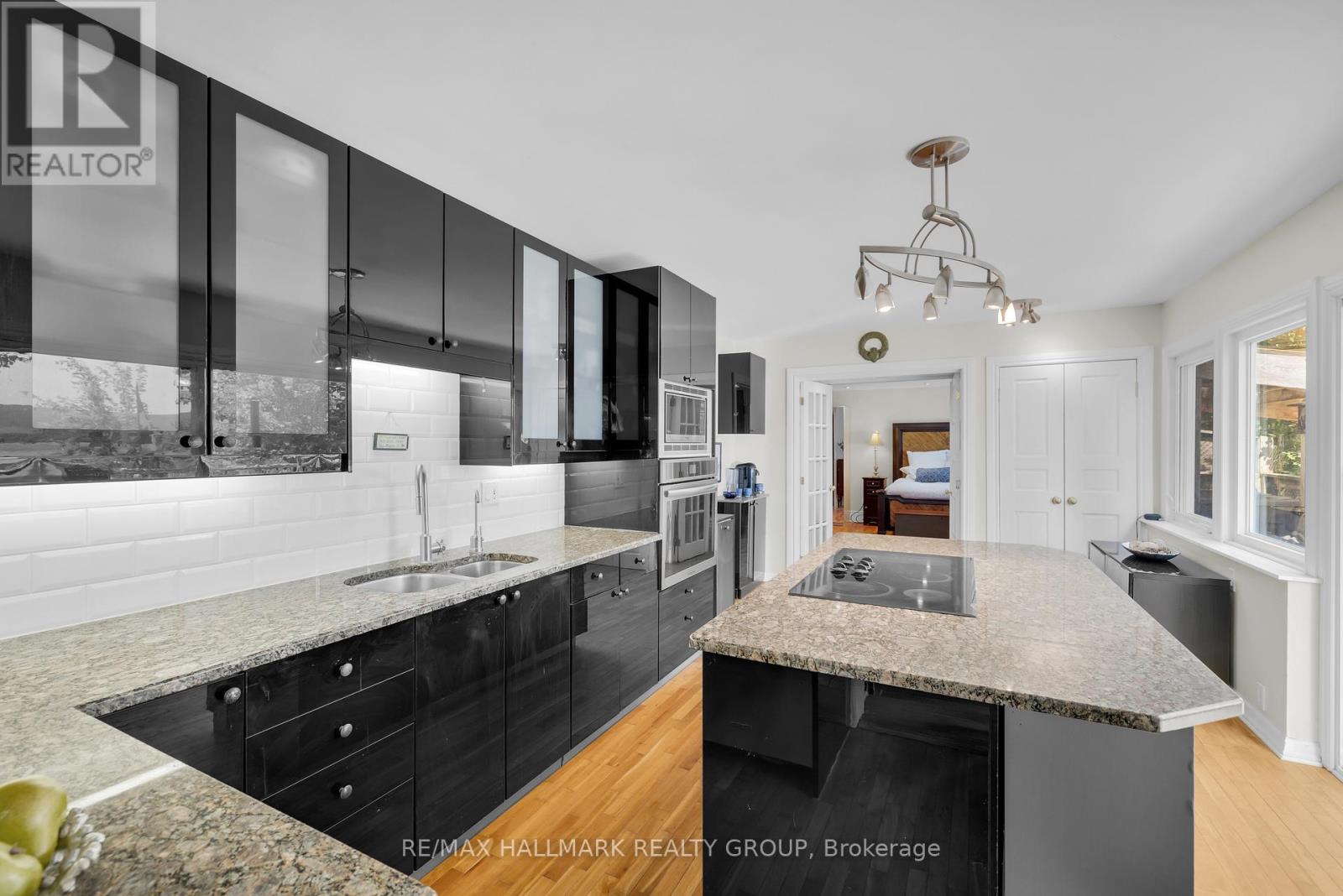 2860 Barlow Crescent, Ottawa, Ontario  K0A 1T0 - Photo 17 - X12424538
