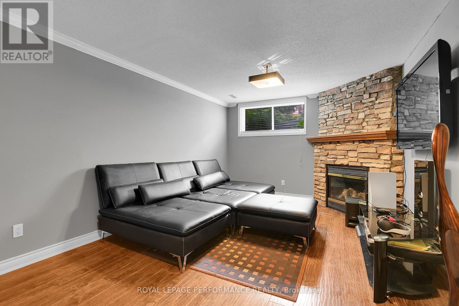 161 Duntroon Circle S, Ottawa, Ontario  K1T 4C8 - Photo 21 - X12424546