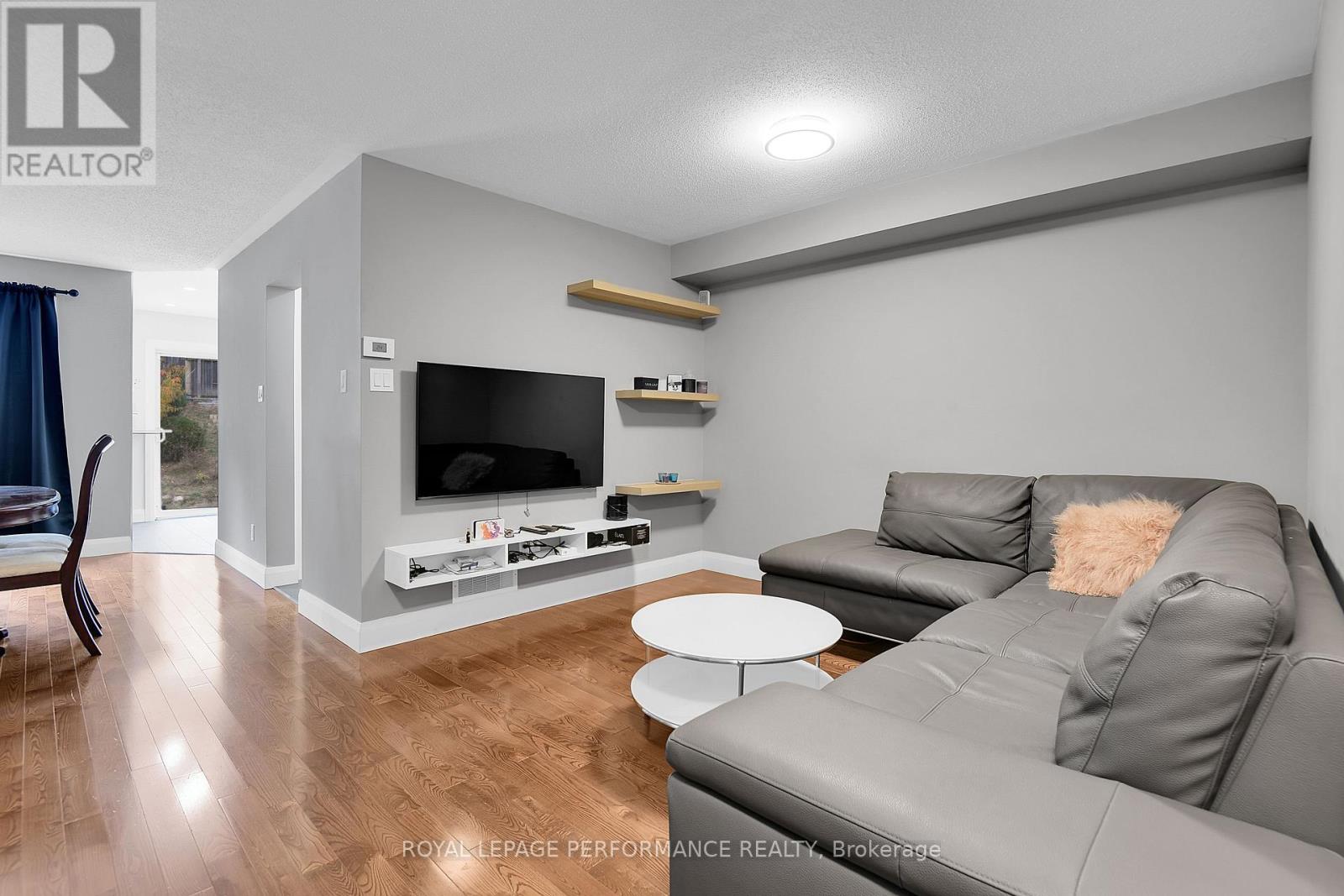 161 Duntroon Circle S, Ottawa, Ontario  K1T 4C8 - Photo 6 - X12424546