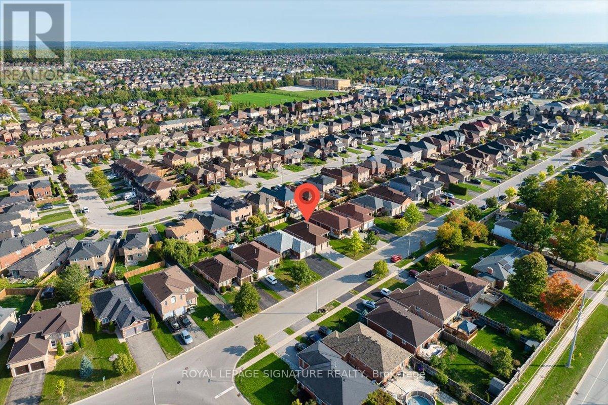 83 Sun King Crescent, Barrie, Ontario  L4M 7K4 - Photo 48 - S12408604