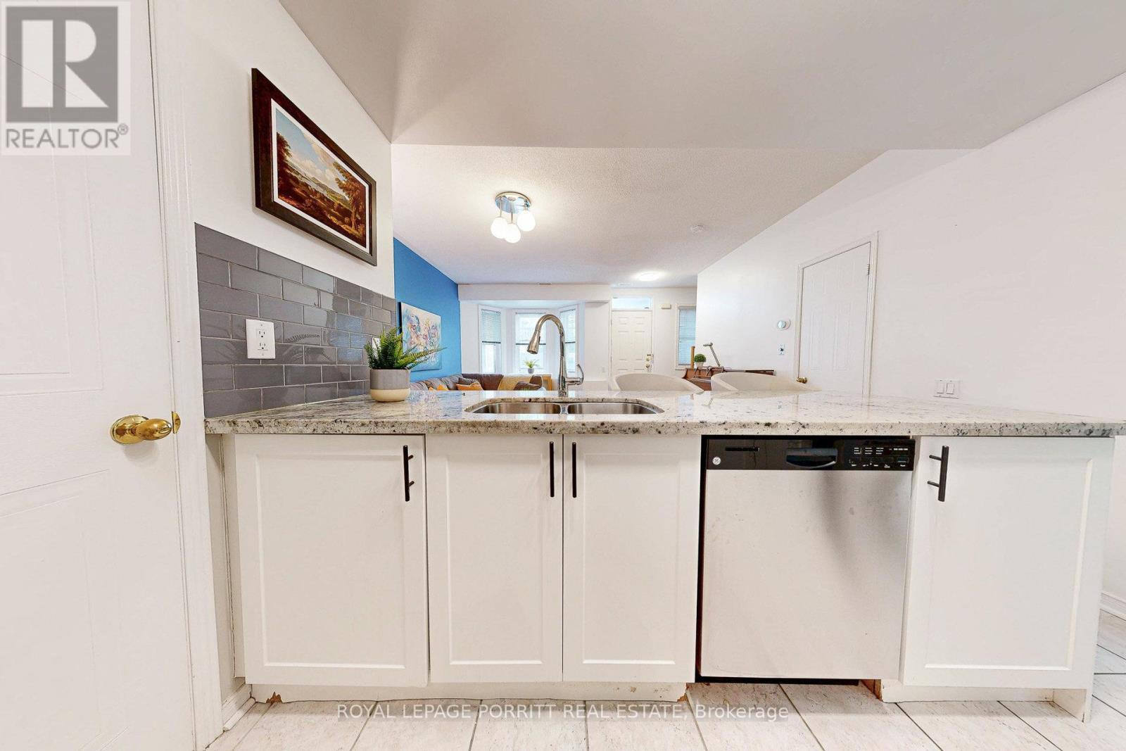 174 - 760 Lawrence Avenue W, Toronto, Ontario  M6A 3E7 - Photo 14 - W12424375