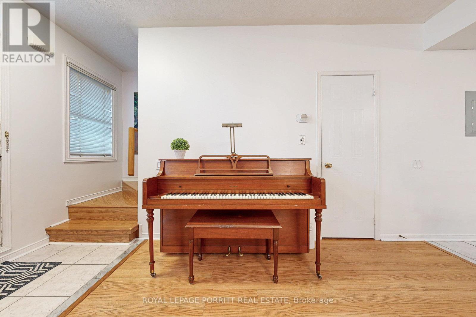 174 - 760 Lawrence Avenue W, Toronto, Ontario  M6A 3E7 - Photo 5 - W12424375