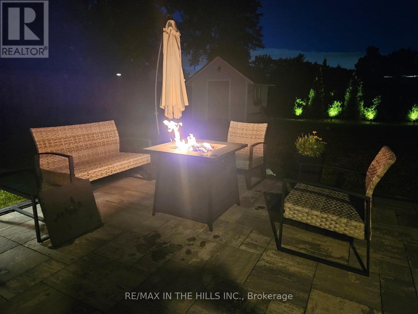 32 Belfountain Court, Brampton, Ontario  L6W 2N1 - Photo 33 - W12424376
