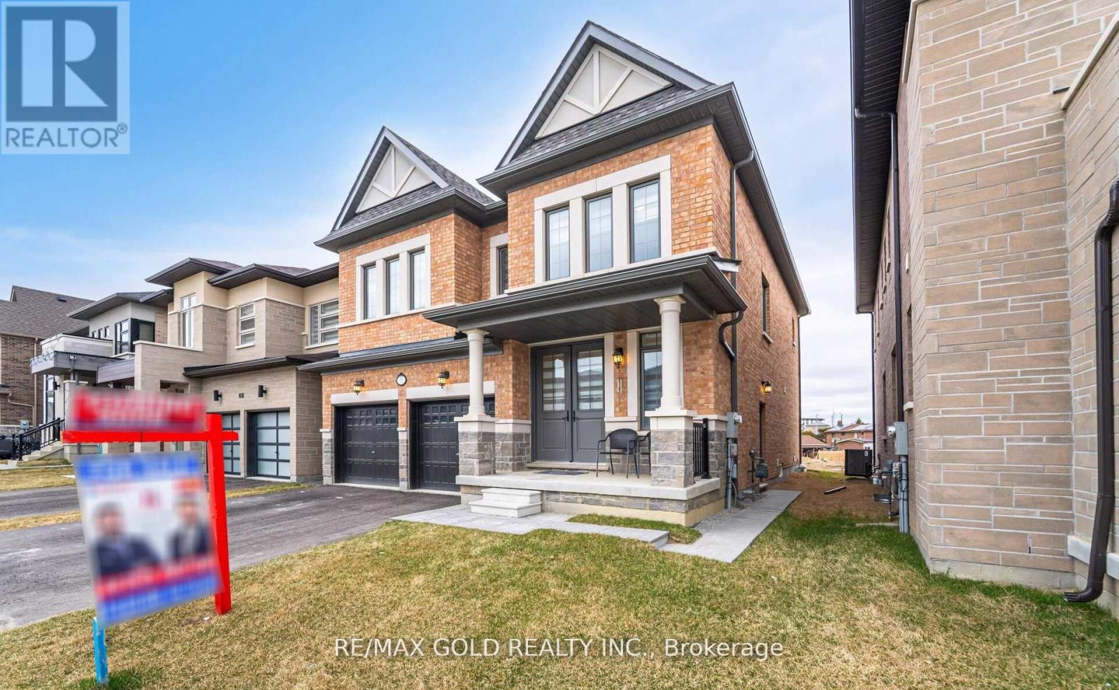 15 DUXBURY ROAD, Brampton, Ontario
