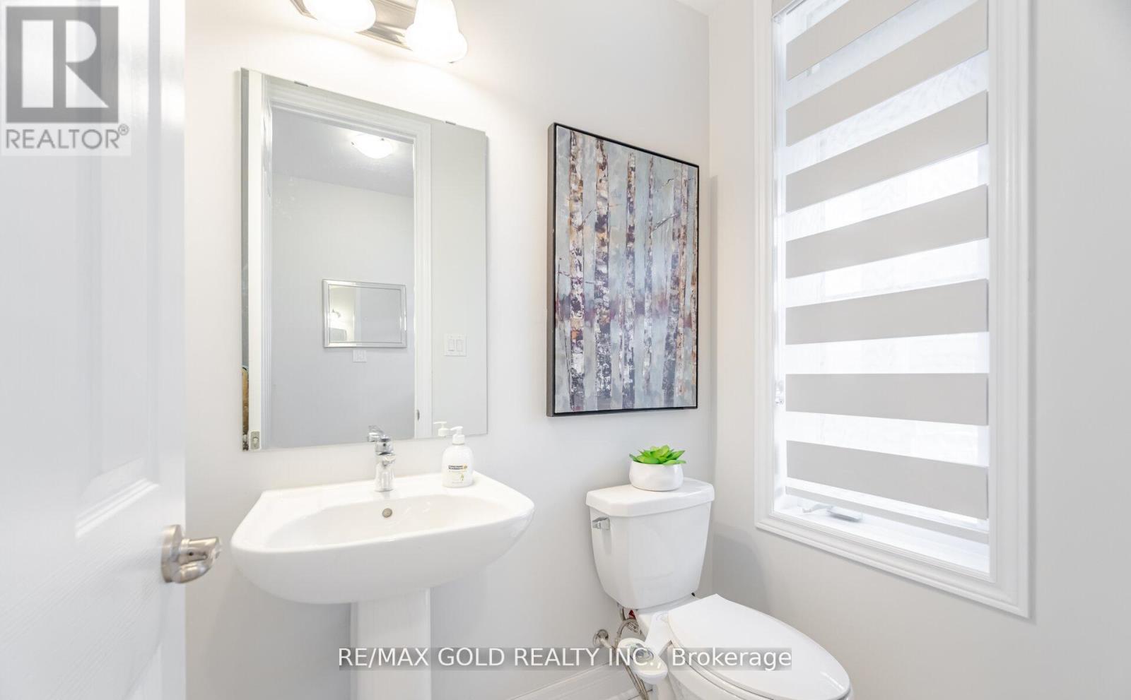 15 Duxbury Road, Brampton, Ontario  L6R 4E3 - Photo 22 - W12424392