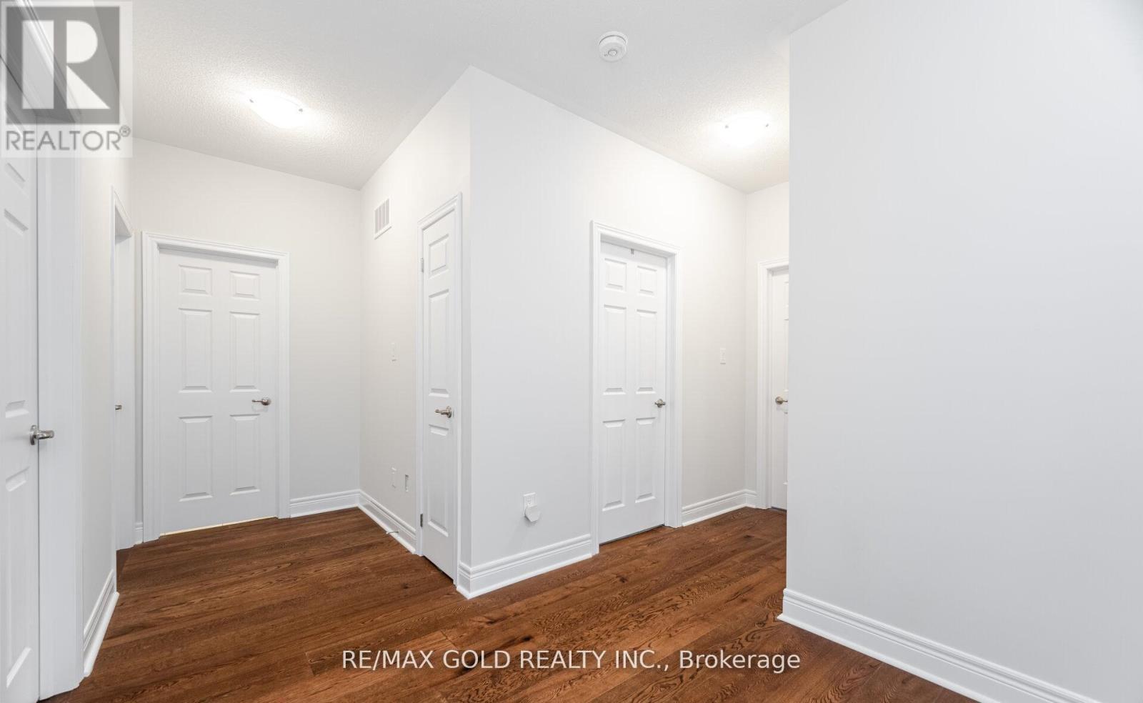 15 Duxbury Road, Brampton, Ontario  L6R 4E3 - Photo 25 - W12424392