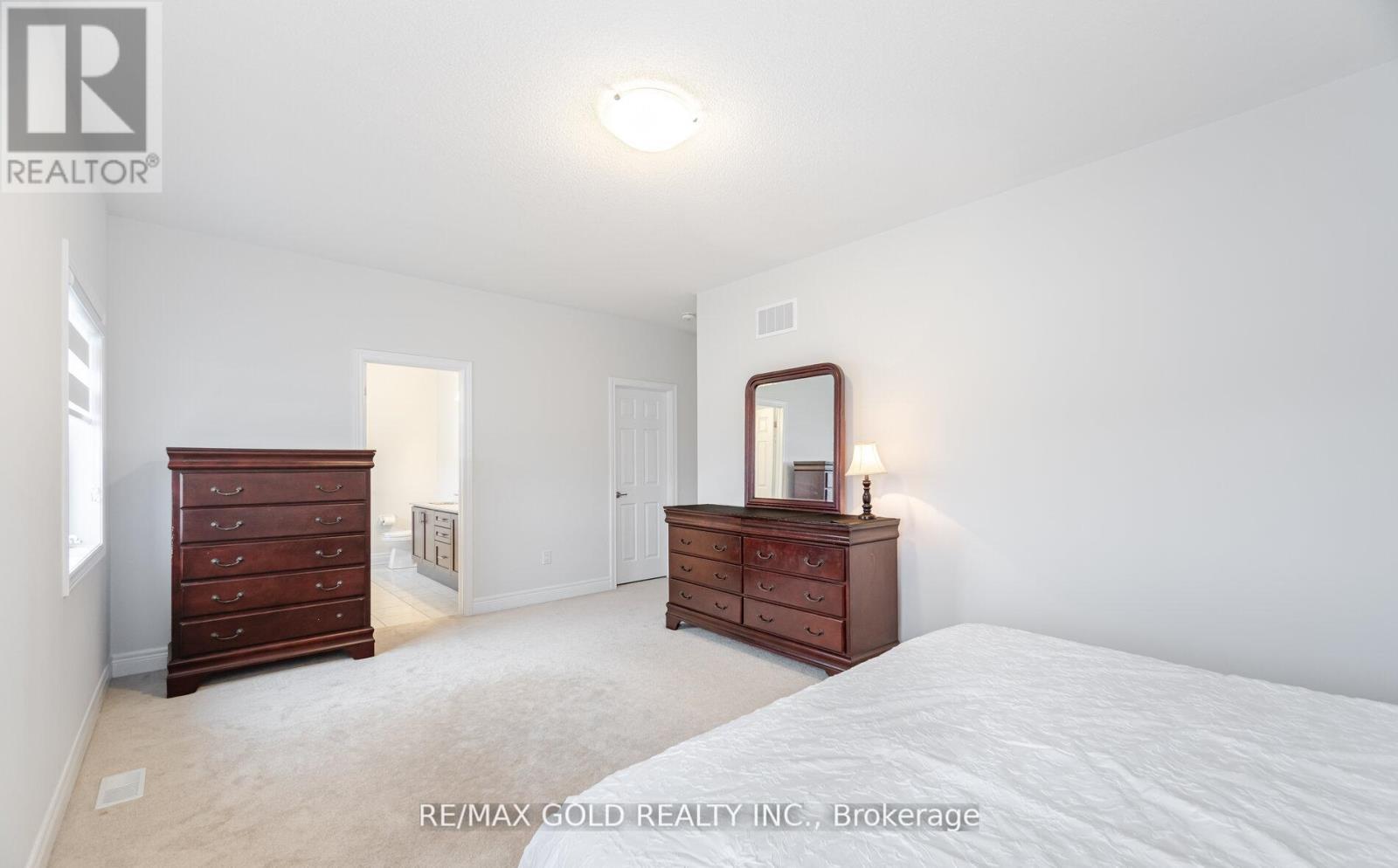 15 Duxbury Road, Brampton, Ontario  L6R 4E3 - Photo 28 - W12424392