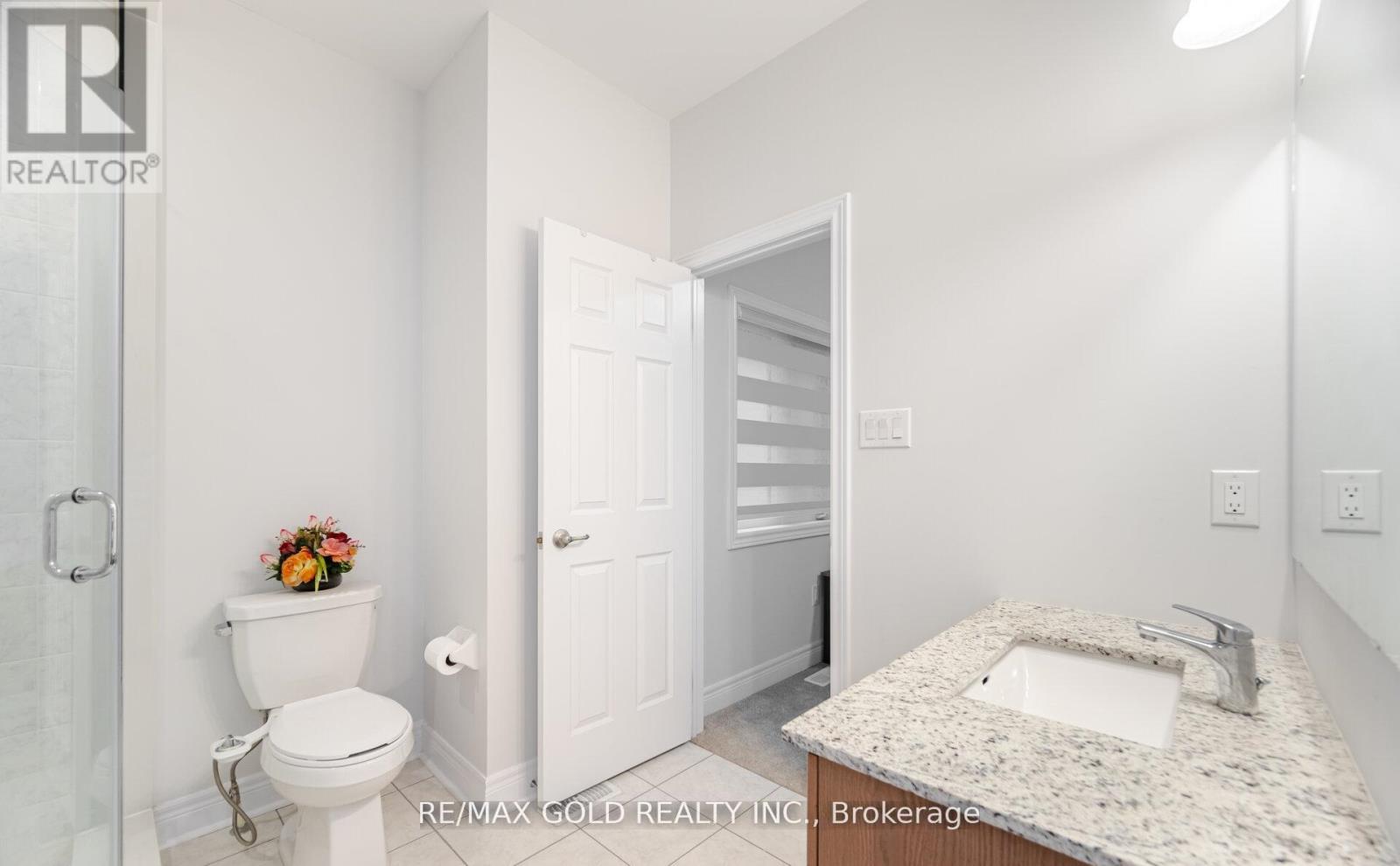 15 Duxbury Road, Brampton, Ontario  L6R 4E3 - Photo 35 - W12424392