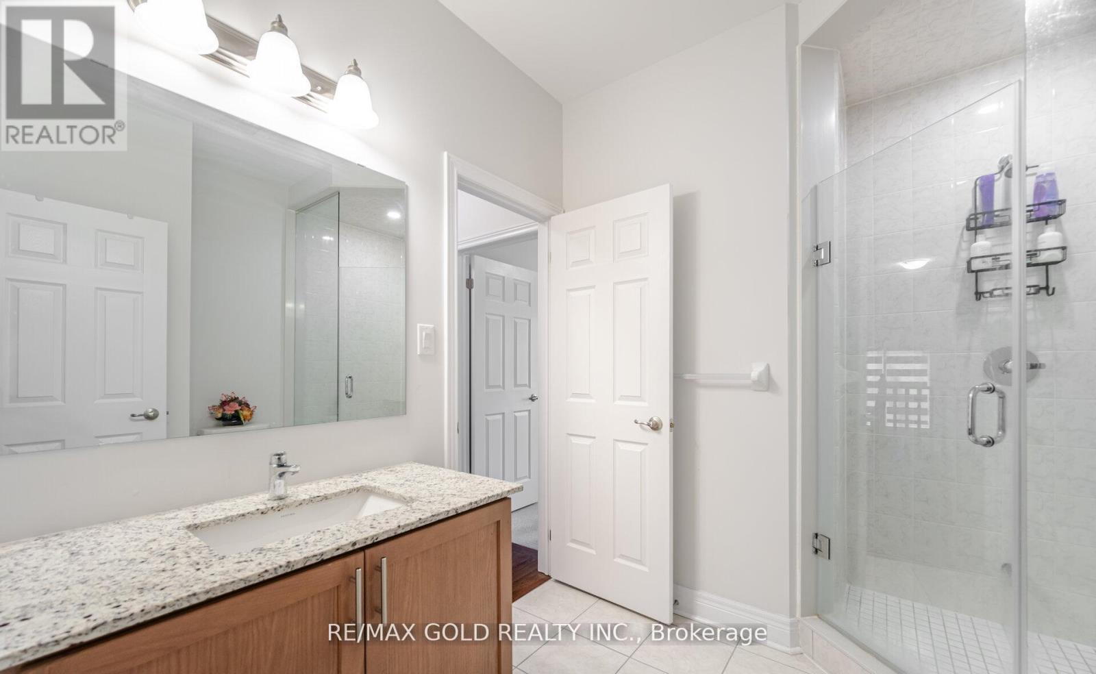 15 Duxbury Road, Brampton, Ontario  L6R 4E3 - Photo 36 - W12424392