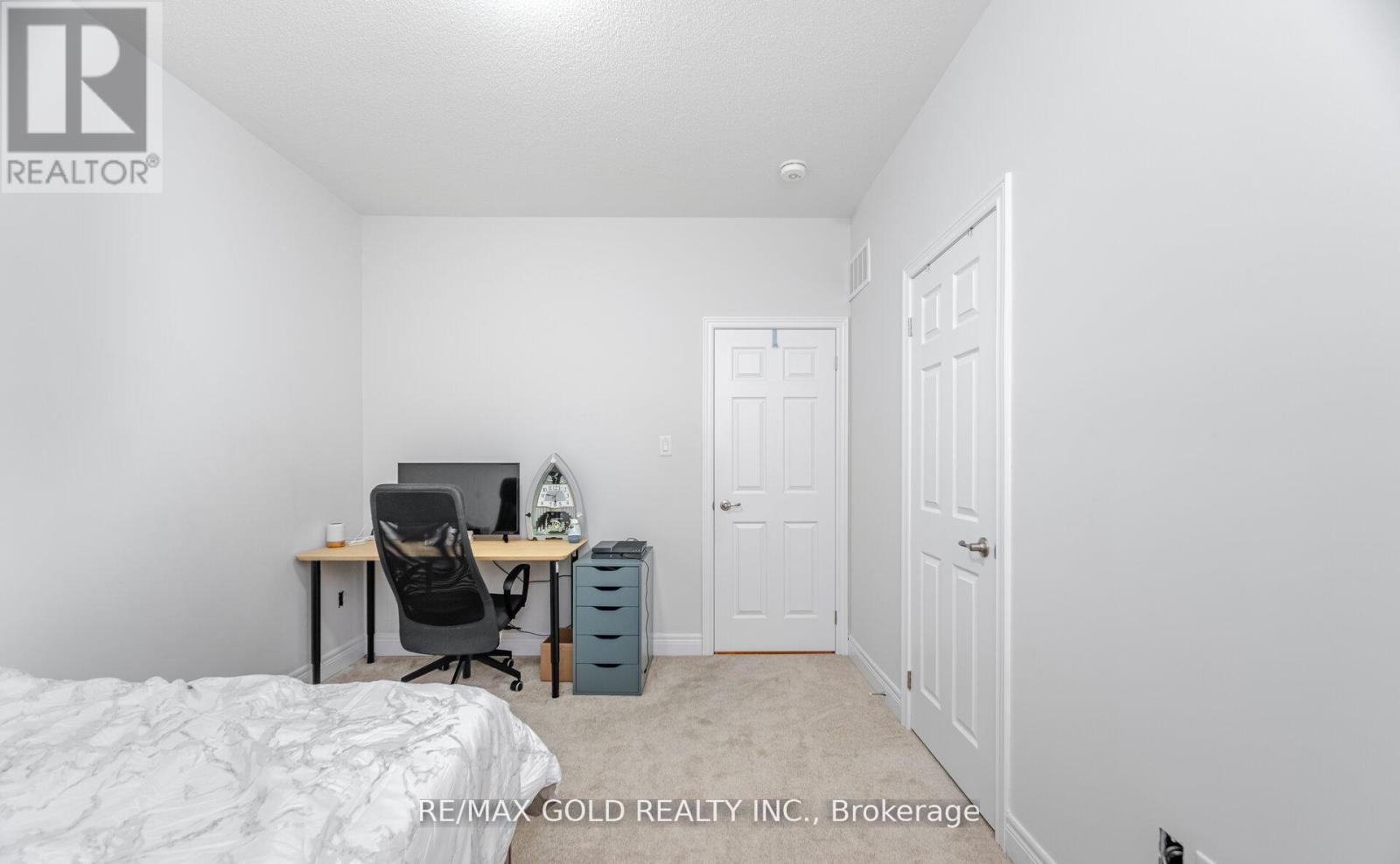 15 Duxbury Road, Brampton, Ontario  L6R 4E3 - Photo 38 - W12424392