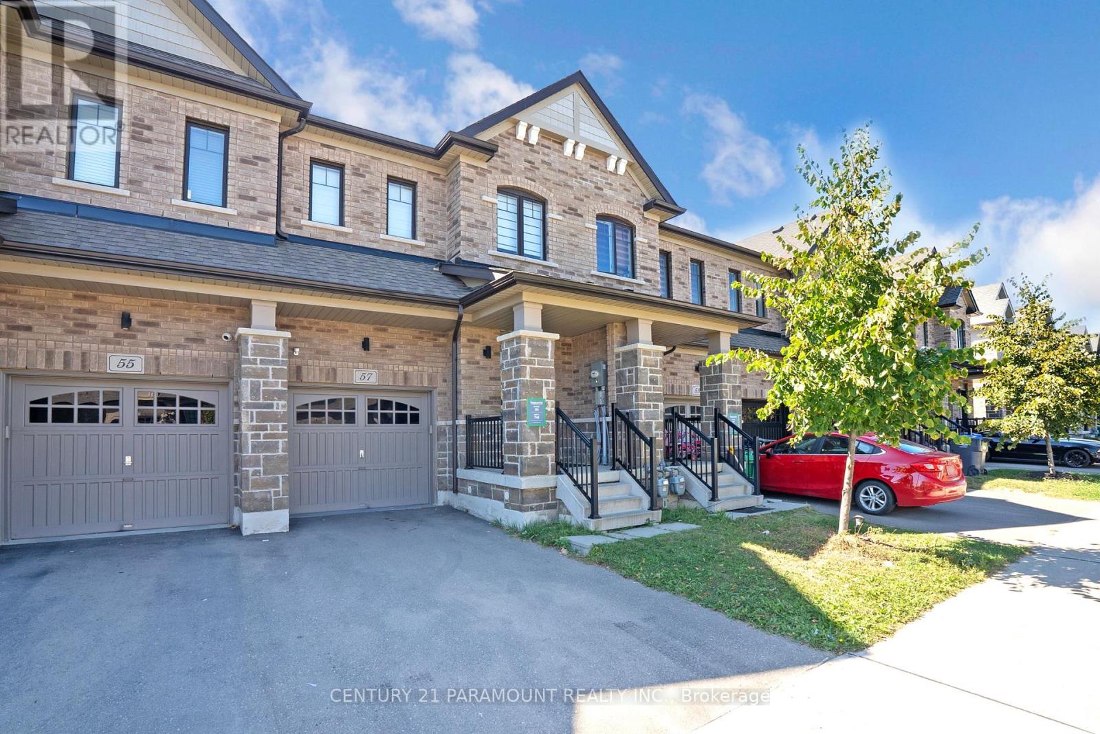 57 Doris Pawley Crescent, Caledon, Ontario  L7C 4E7 - Photo 2 - W12424403
