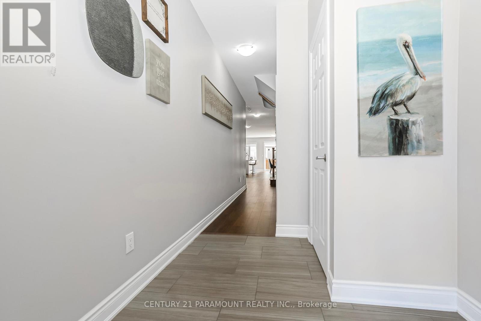 57 Doris Pawley Crescent, Caledon, Ontario  L7C 4E7 - Photo 4 - W12424403