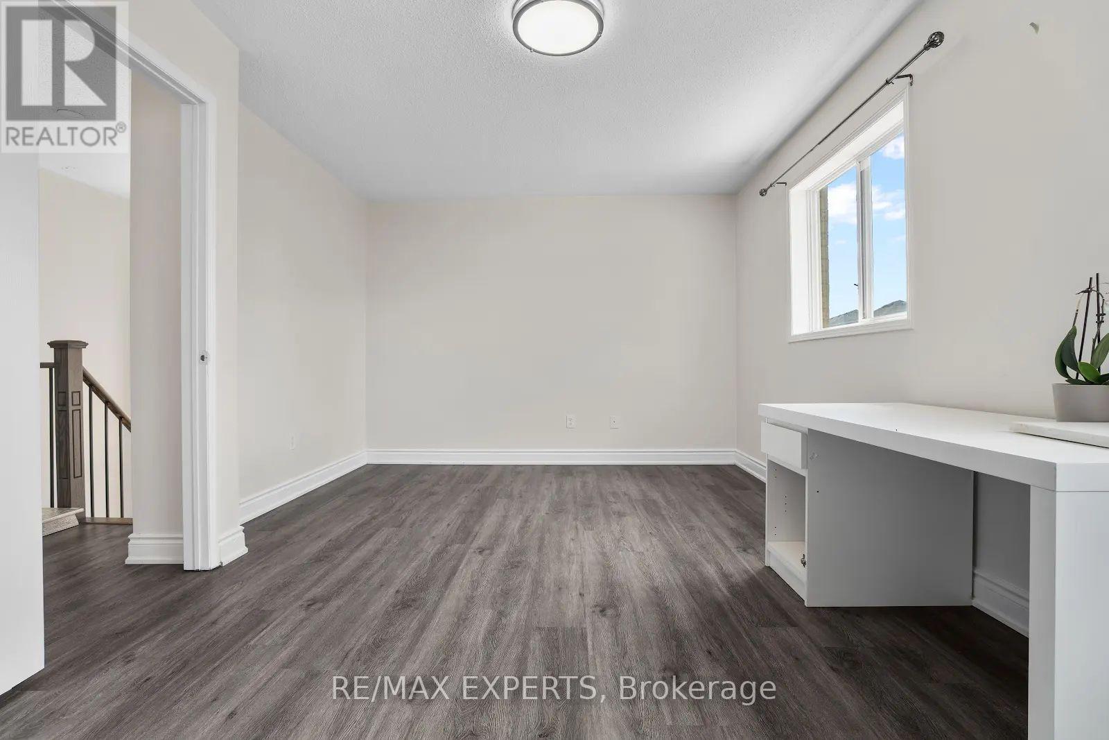 58 Fordwich Boulevard, Brampton, Ontario  L7A 1T2 - Photo 10 - W12424432