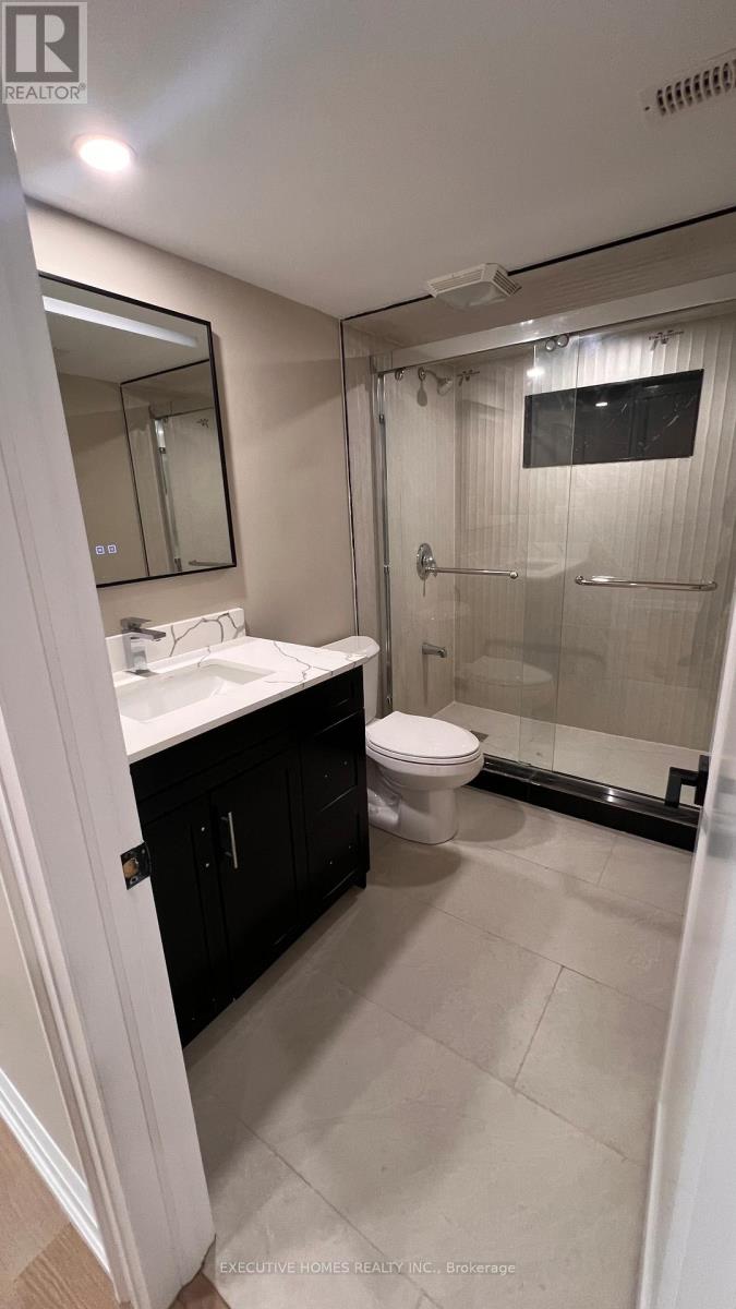 58 Bleasdale Avenue, Brampton, Ontario  L7A 0P3 - Photo 5 - W12424435