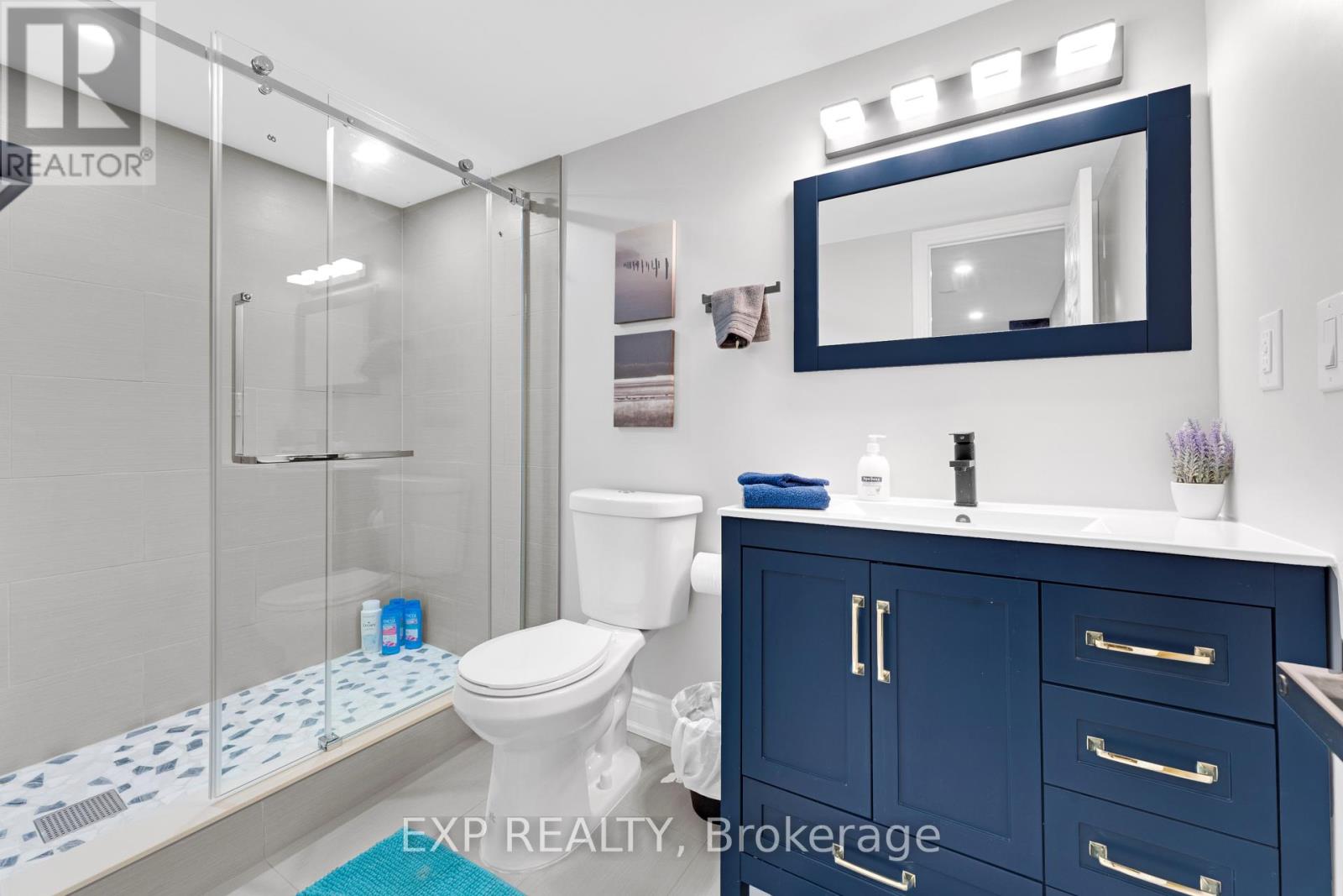 2258 Manchester Drive, Burlington, Ontario  L7P 3W2 - Photo 31 - W12424464