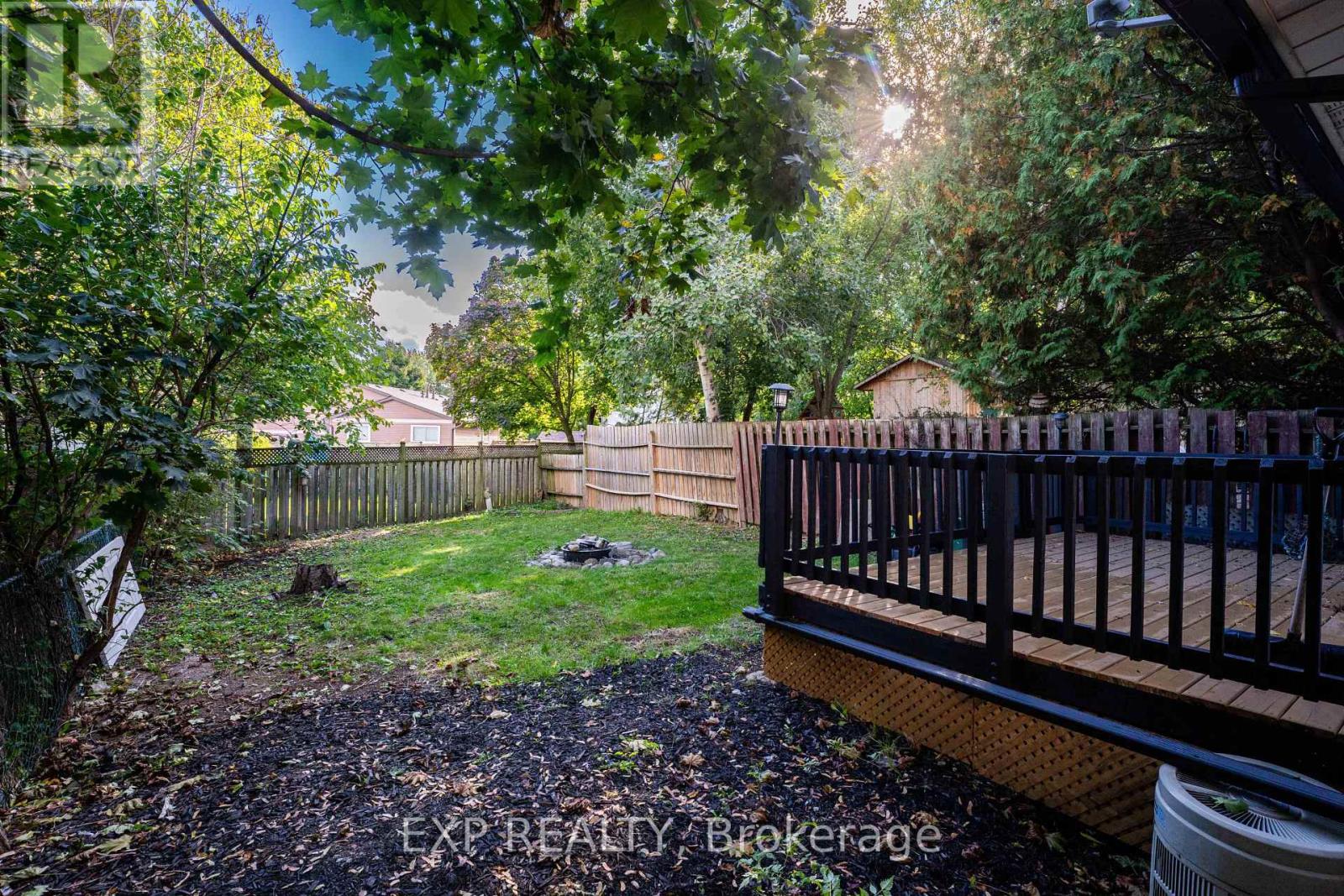 2258 Manchester Drive, Burlington, Ontario  L7P 3W2 - Photo 32 - W12424464