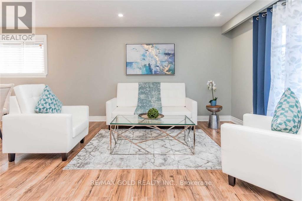 25 Blackbush Drive, Toronto, Ontario  M9V 3N8 - Photo 2 - W12424479