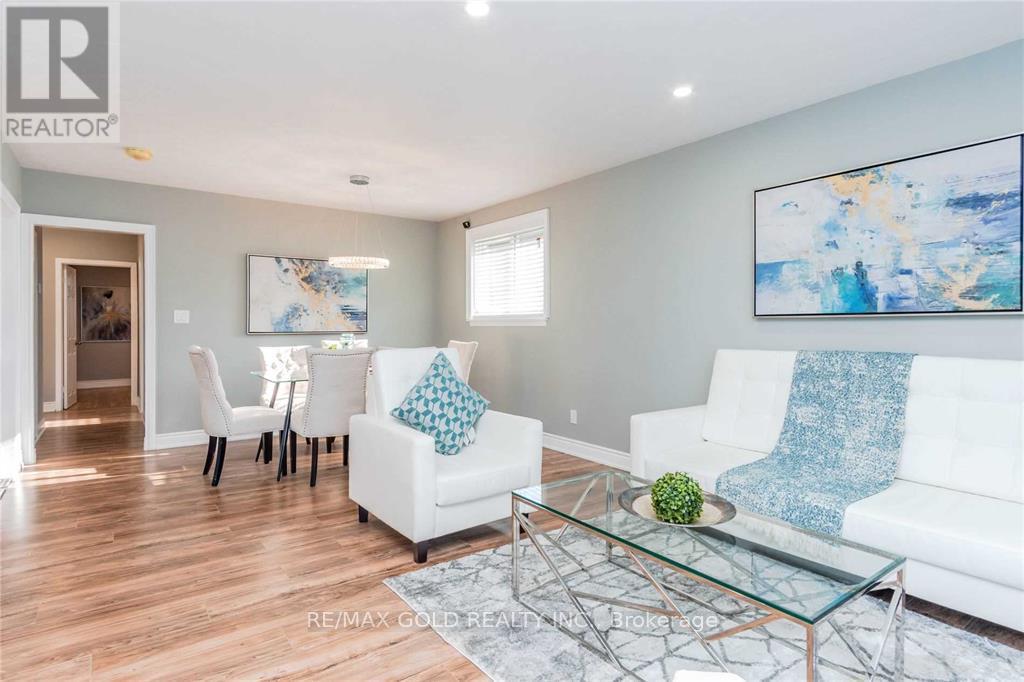 25 Blackbush Drive, Toronto, Ontario  M9V 3N8 - Photo 3 - W12424479