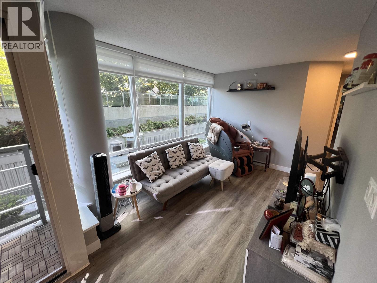 501 8280 Lansdowne Road, Richmond, British Columbia  V6X 0B2 - Photo 2 - R3051823