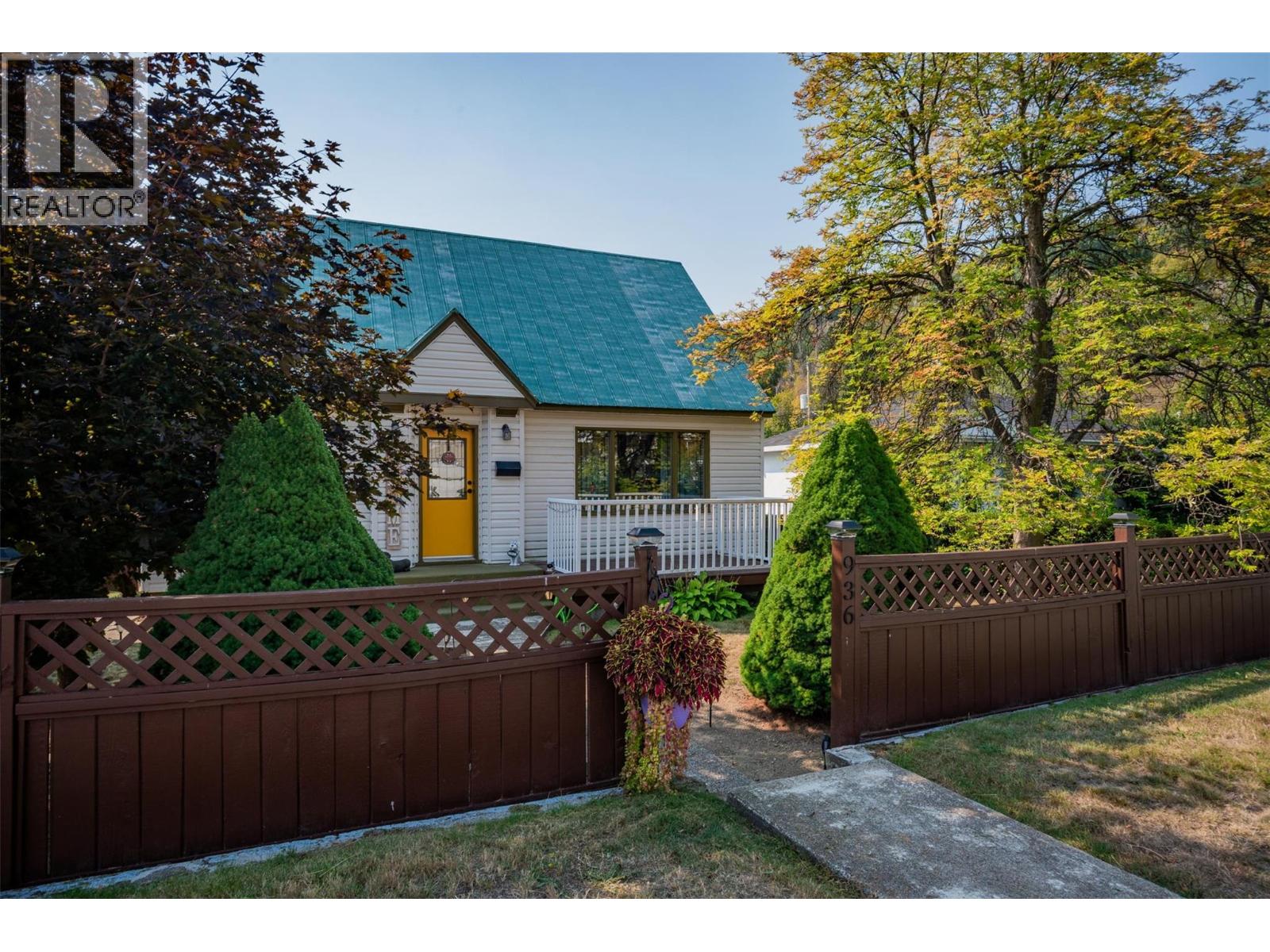 936 Thackeray Street, Warfield, British Columbia  V1R 2C2 - Photo 31 - 10363965