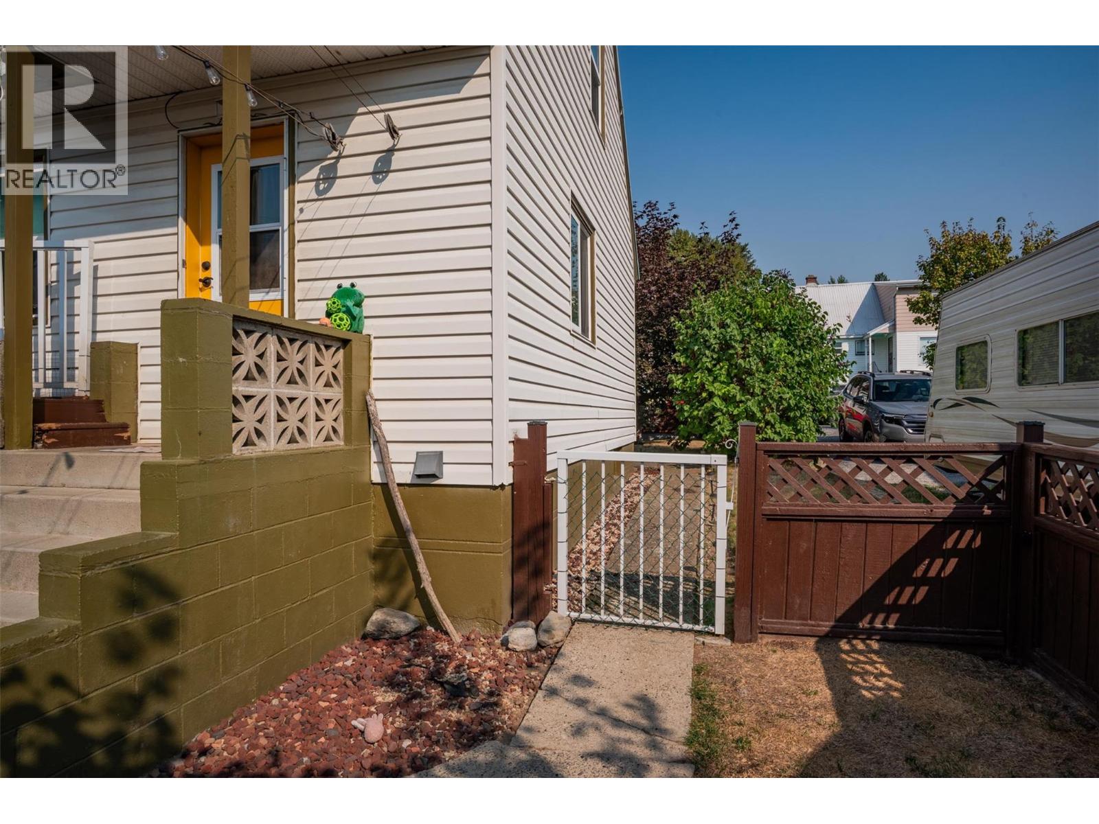 936 Thackeray Street, Warfield, British Columbia  V1R 2C2 - Photo 38 - 10363965