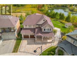 21 FARMHOUSE CRESCENT, Richmond Hill, Ontario