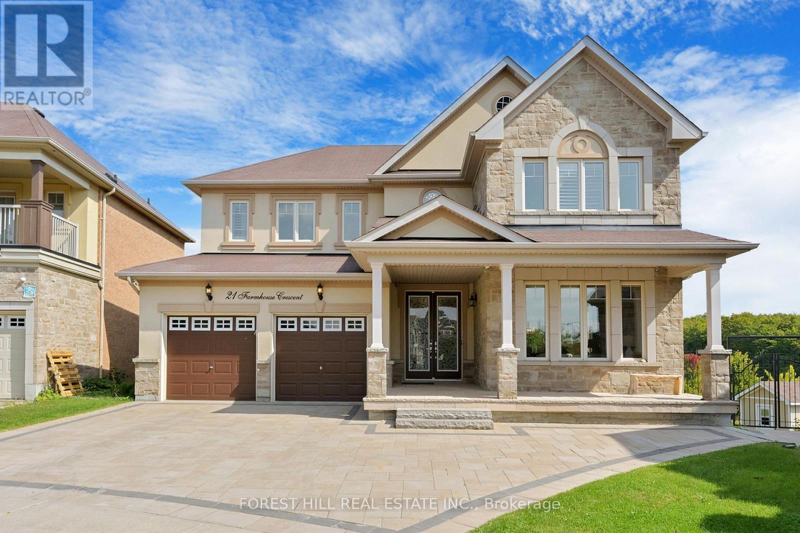 Property at 21 FARMHOUSE CRESCENT image 2