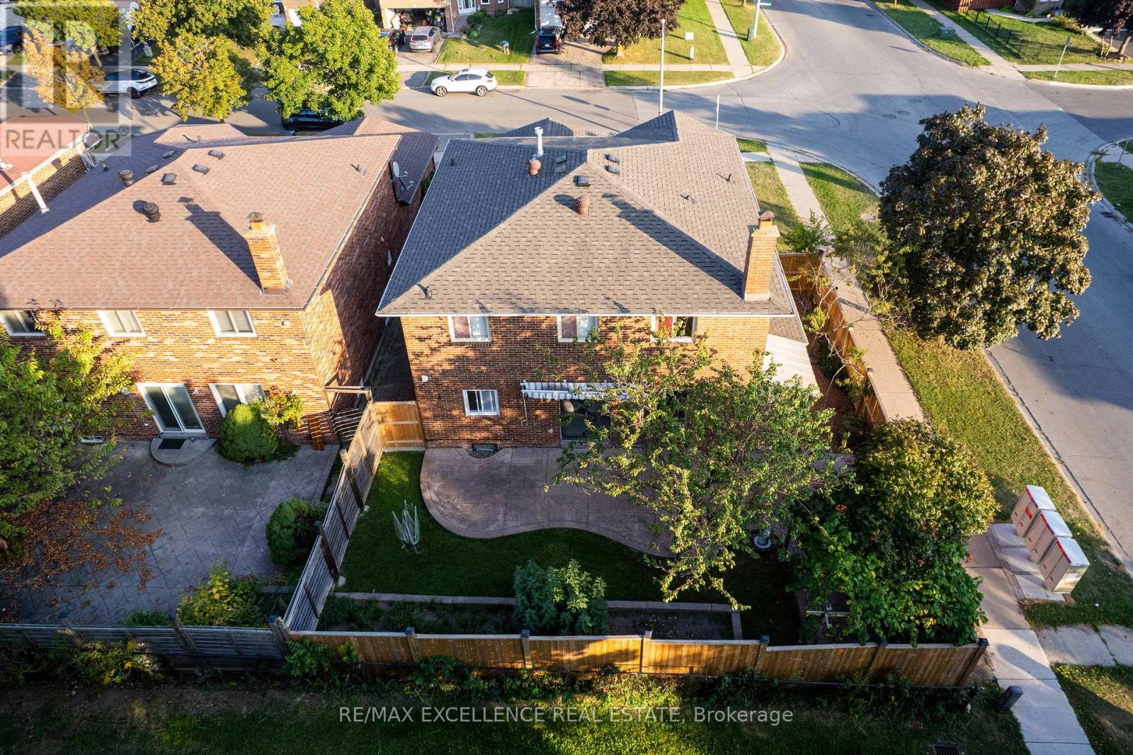 99 Castlehill Road, Brampton, Ontario  L6X 4C3 - Photo 41 - W12417623