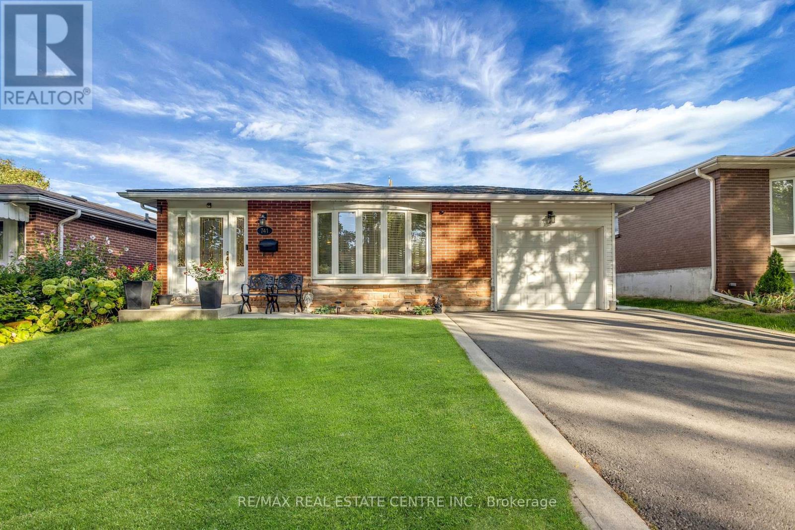 741 MULLIN WAY, Burlington, Ontario