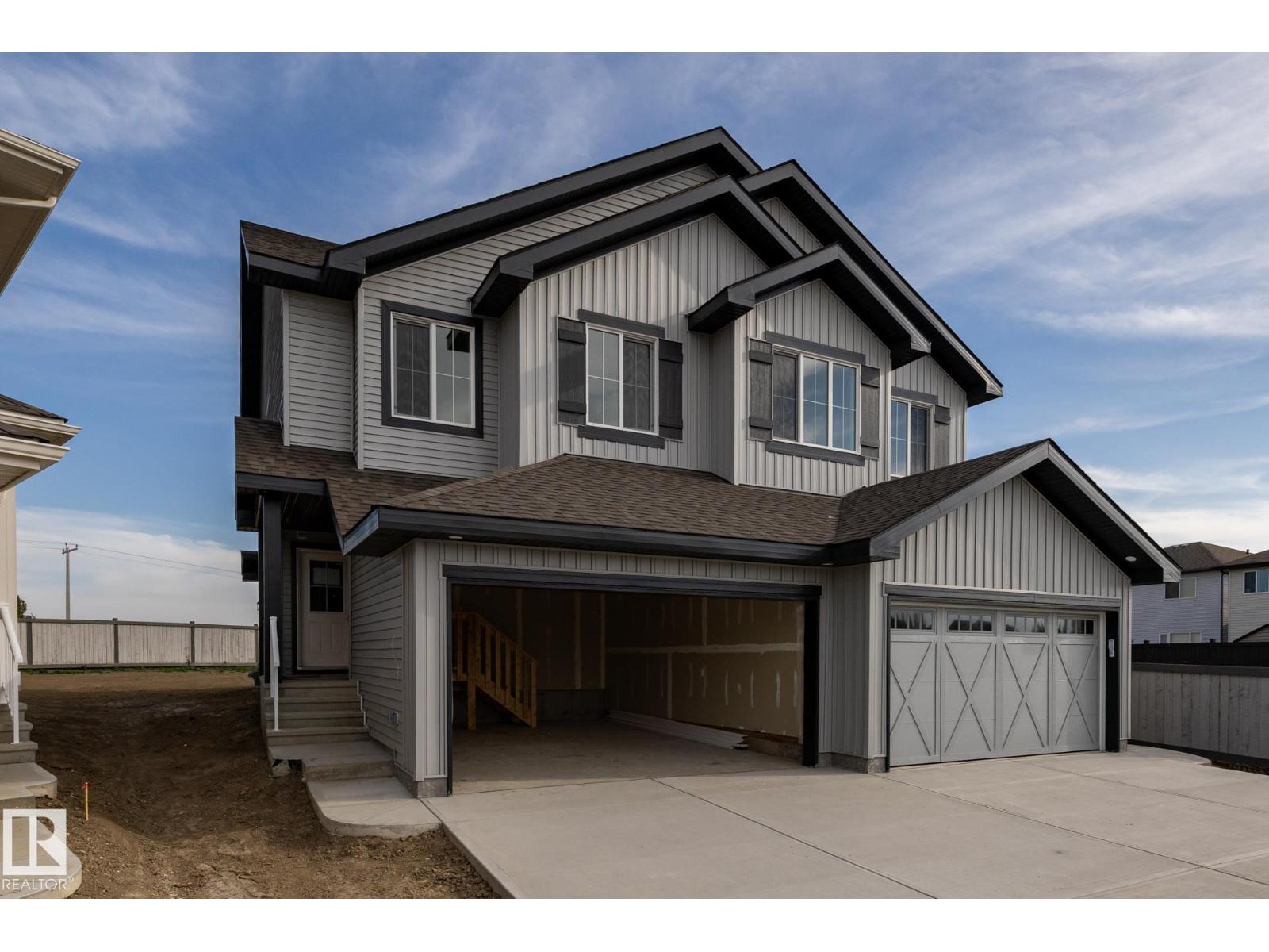 8645 97 AV, Morinville, Alberta