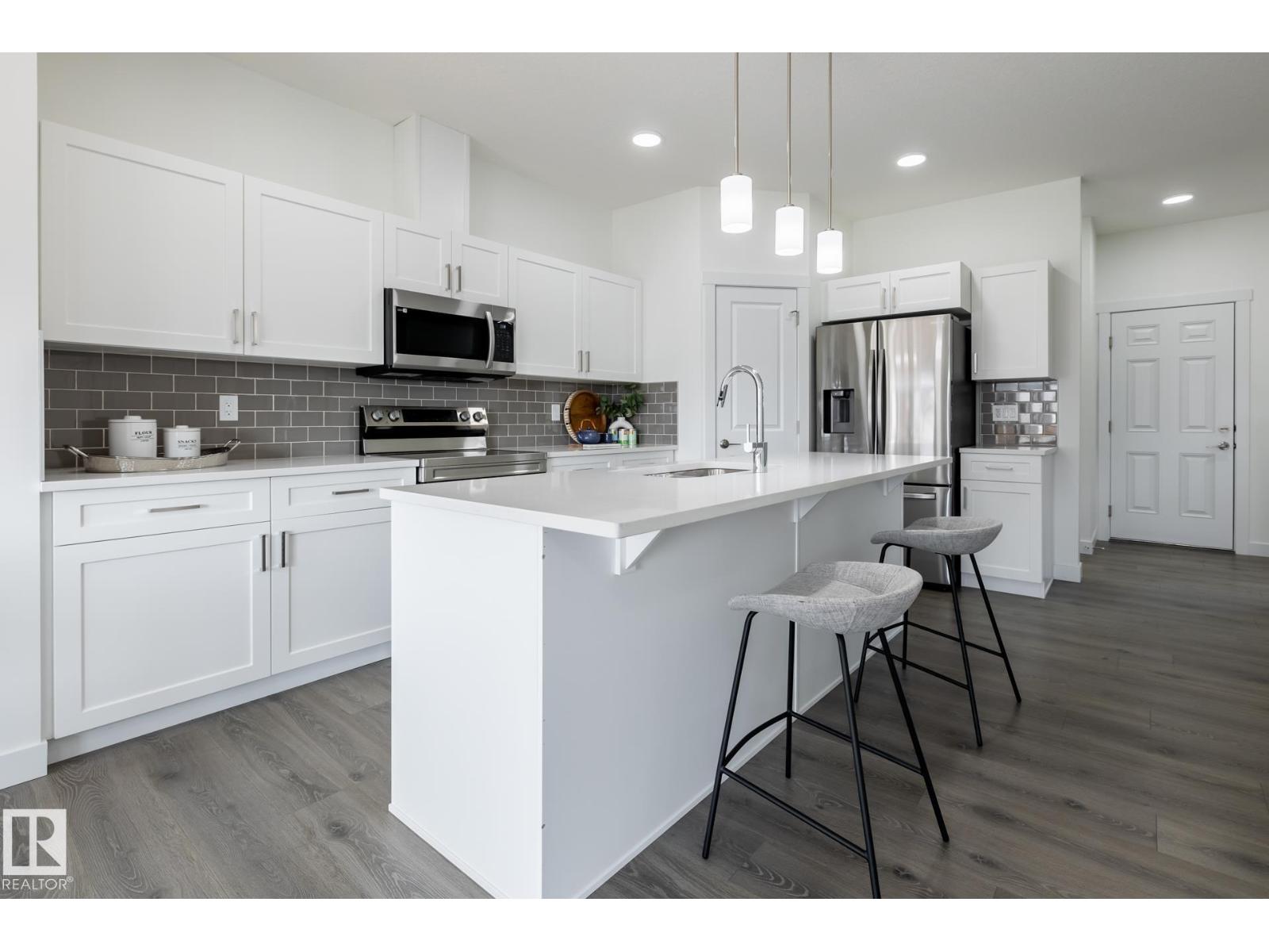 8645 97 Av, Morinville, Alberta  T8R 2S1 - Photo 9 - E4459249