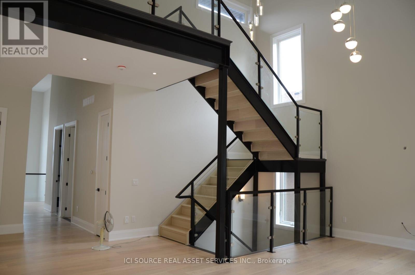 13 Kenmir Avenue, Niagara-On-The-Lake, Ontario  L0S 1J0 - Photo 14 - X12424402