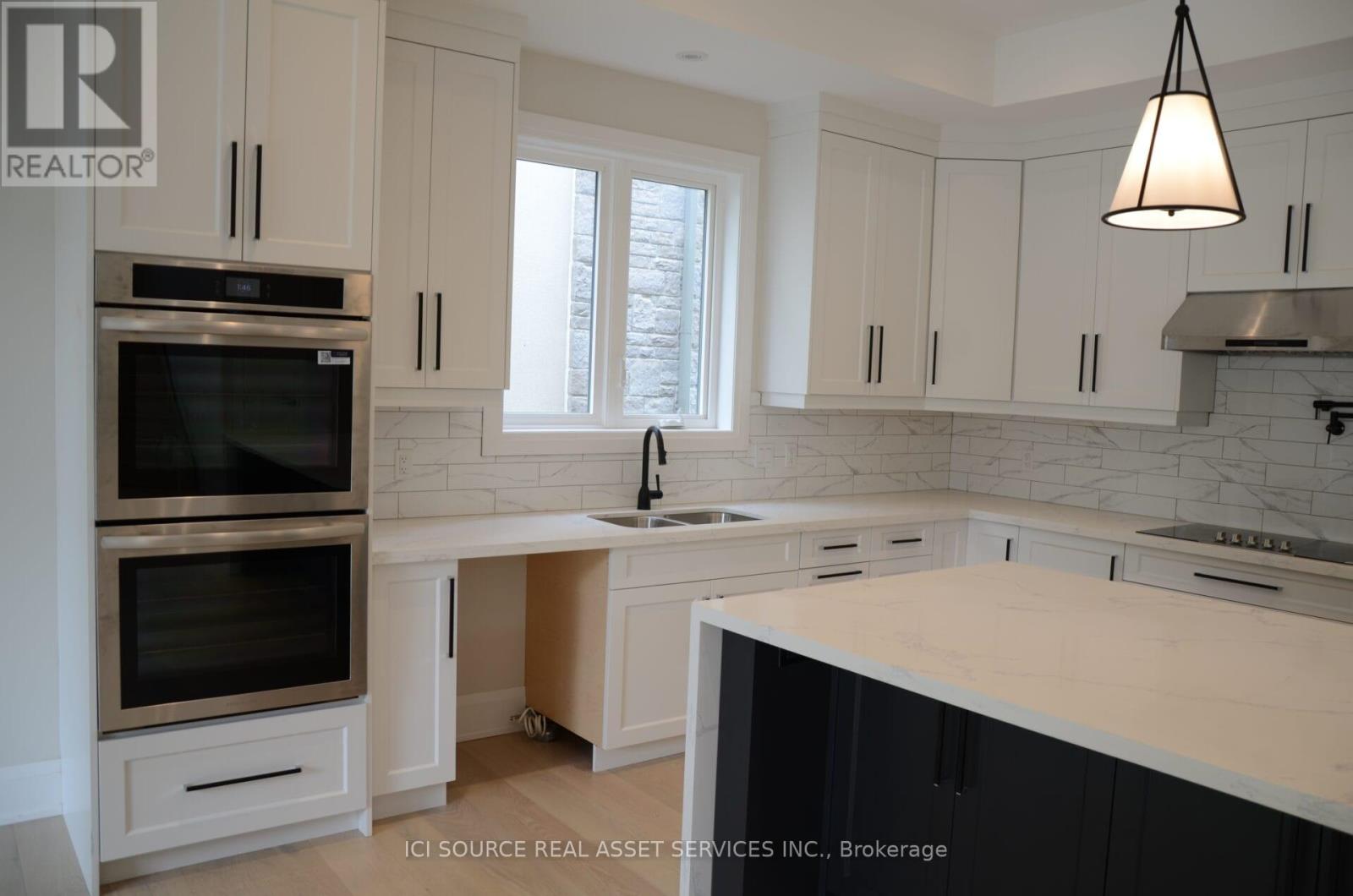 13 Kenmir Avenue, Niagara-On-The-Lake, Ontario  L0S 1J0 - Photo 15 - X12424402