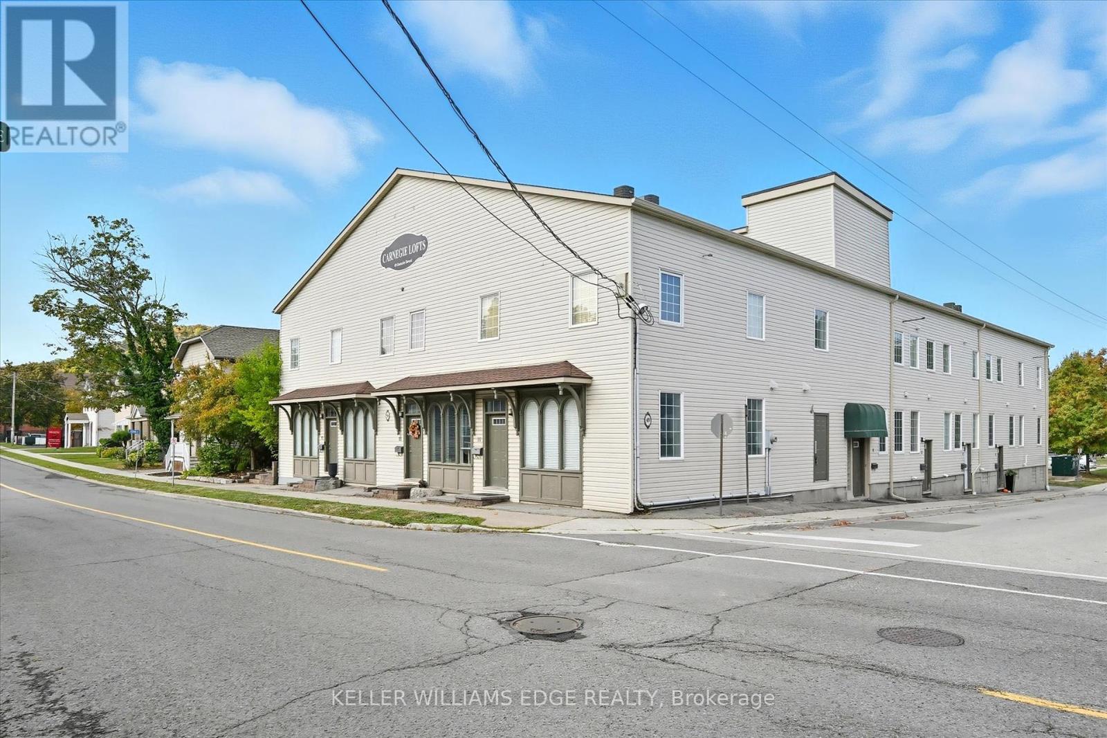 1 - 49 Ontario Street, Grimsby, Ontario  L3M 3H2 - Photo 2 - X12424412