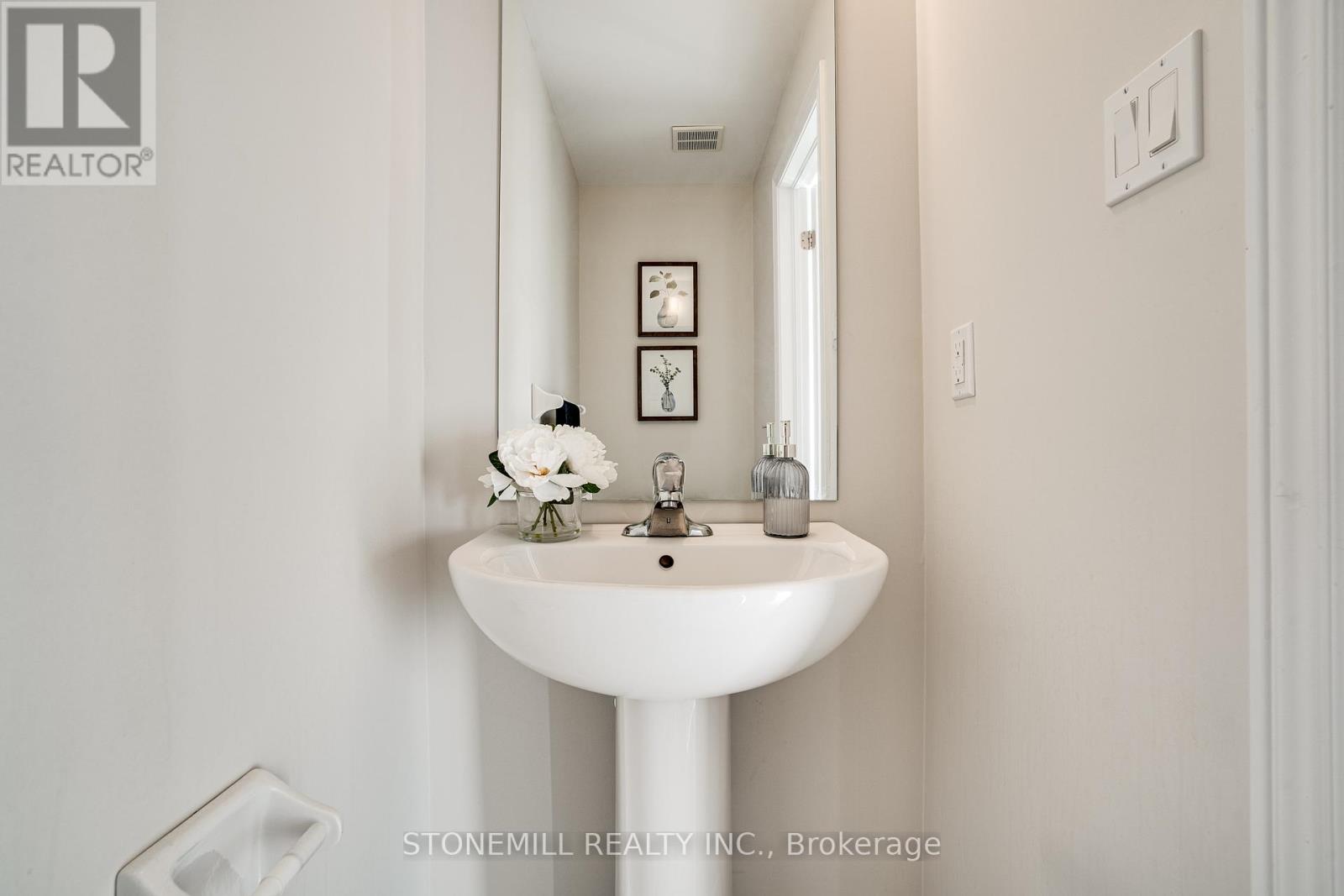 26 Bentgrass Drive, Welland (Hwy 406/welland), Ontario  L3B 0H3 - Photo 14 - X12424460