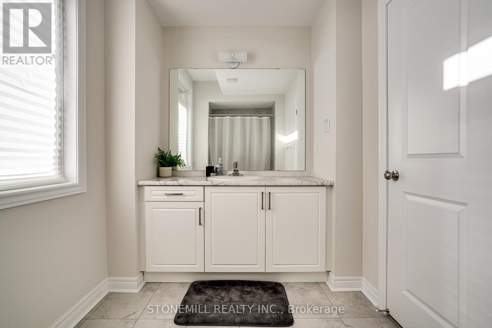26 Bentgrass Drive, Welland (Hwy 406/welland), Ontario  L3B 0H3 - Photo 22 - X12424460