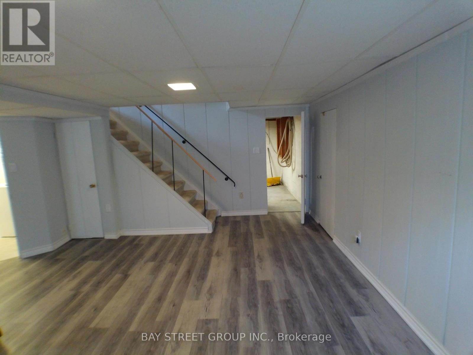 60 Mary Street, Brampton (Downtown Brampton), Ontario  L6W 2R3 - Photo 16 - W12402600