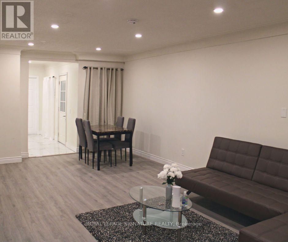9 Adams Street, Hamilton, Ontario  L8L 5Y1 - Photo 4 - X12420291
