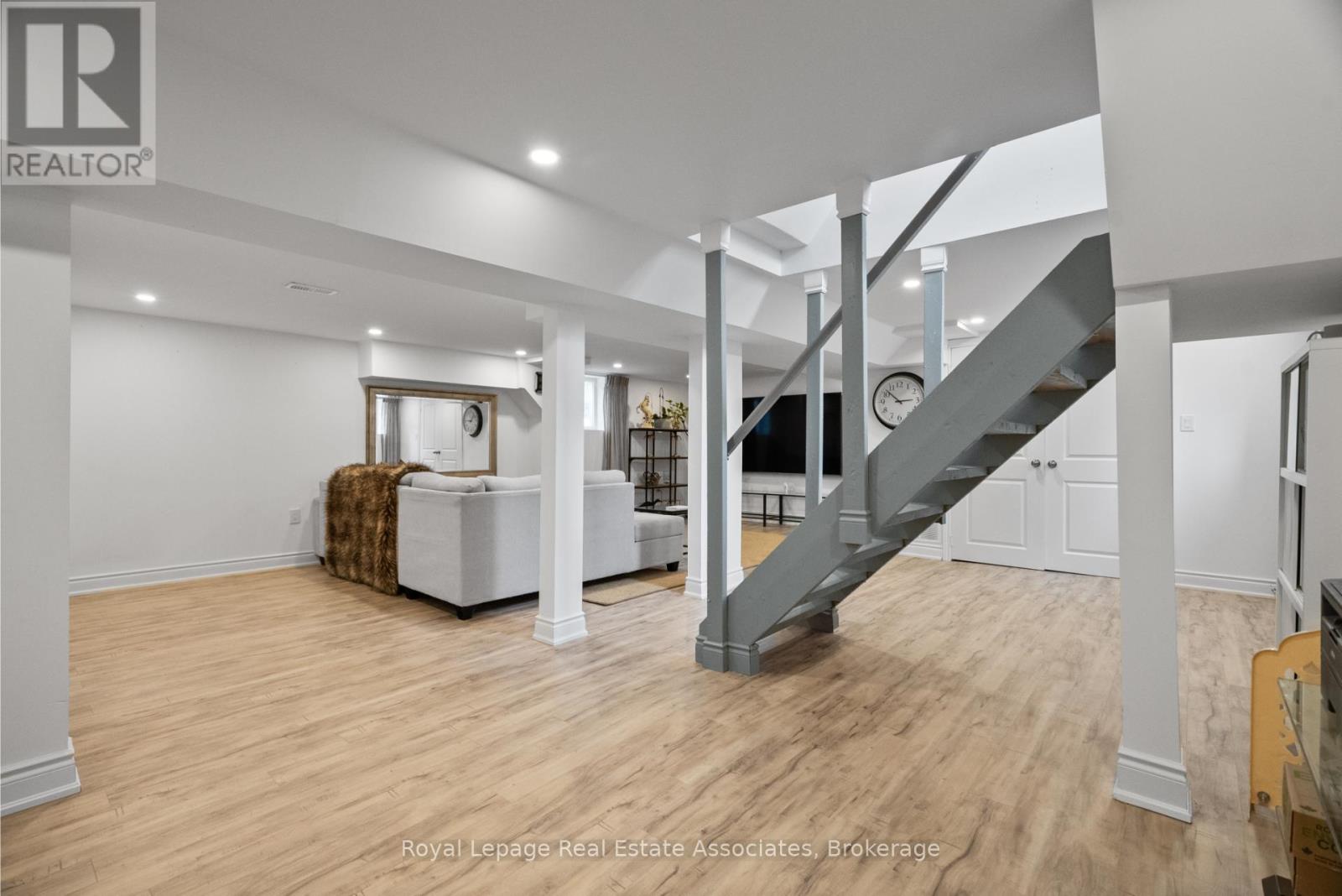 23 Thorley Drive, Hamilton, Ontario  L8T 2Y9 - Photo 21 - X12424274