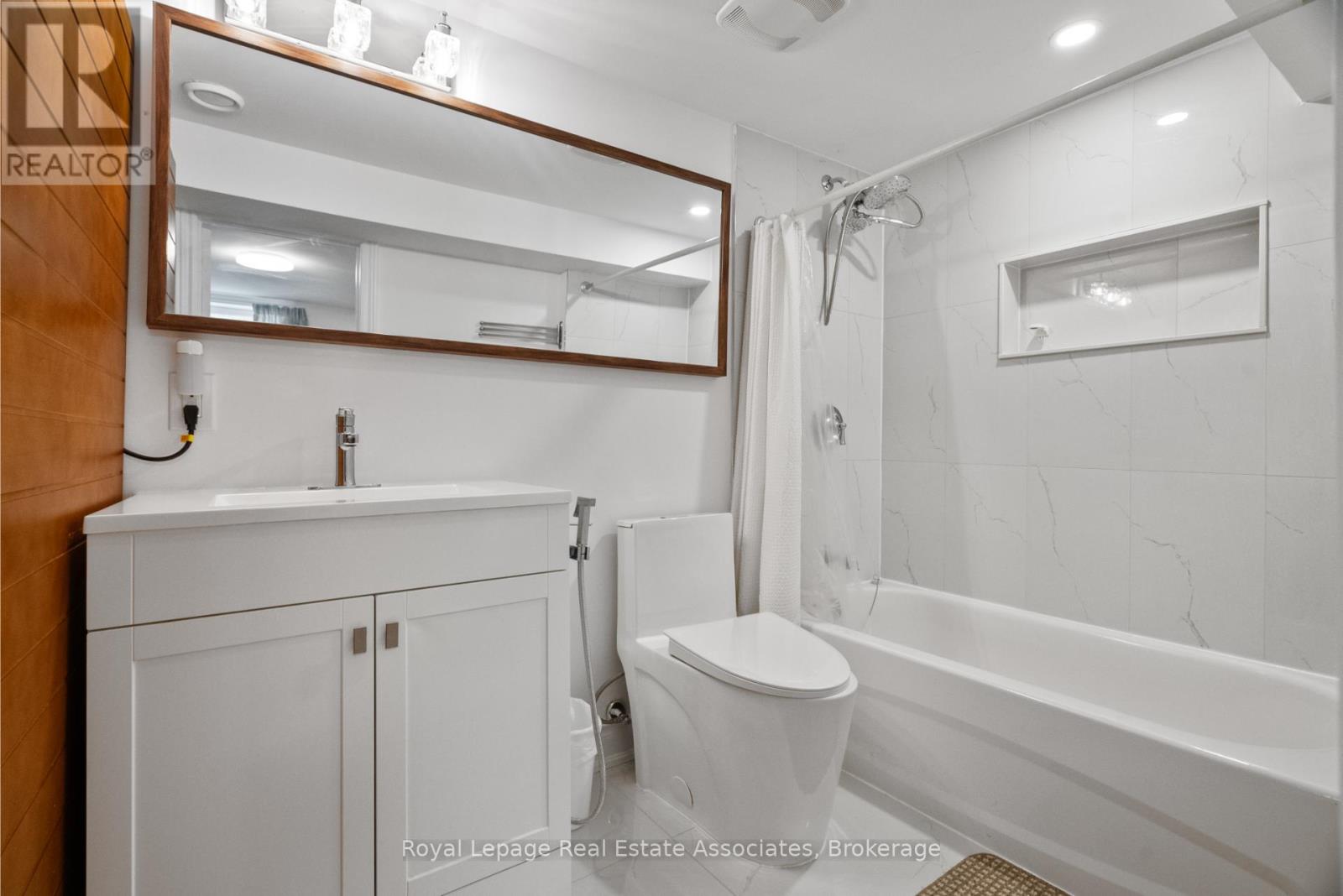 23 Thorley Drive, Hamilton, Ontario  L8T 2Y9 - Photo 35 - X12424274