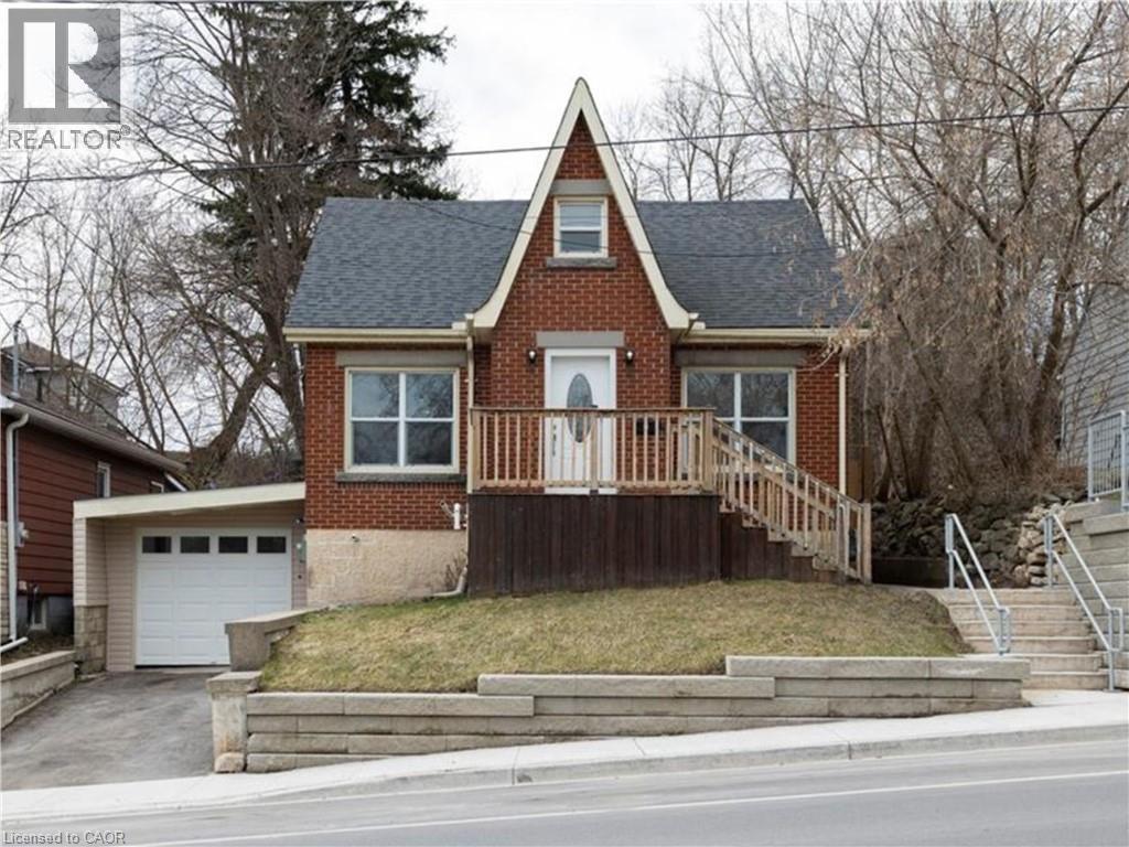 32 Dundas Street E, Brantford, Ontario  N3R 1R5 - Photo 1 - 40773028