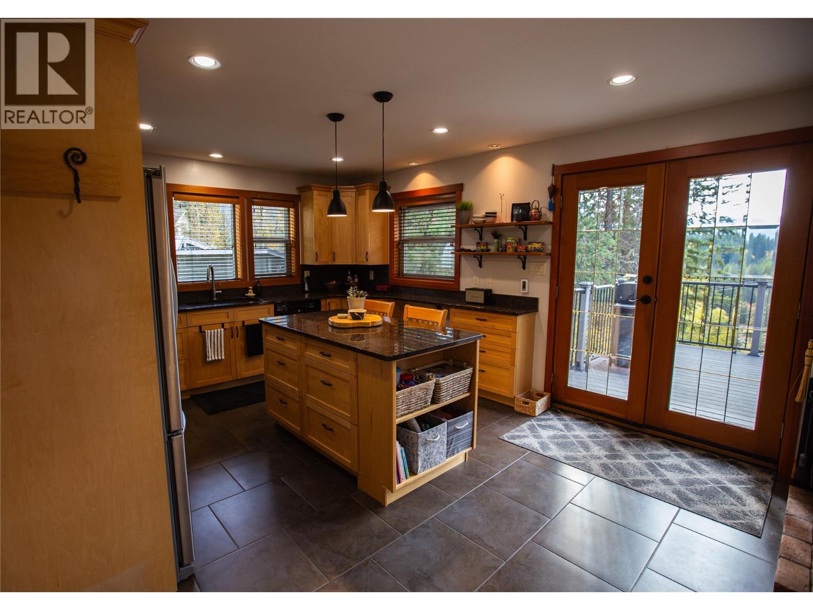 3306 Krestova Road, Krestova, British Columbia  V0G 1H2 - Photo 33 - 10363607