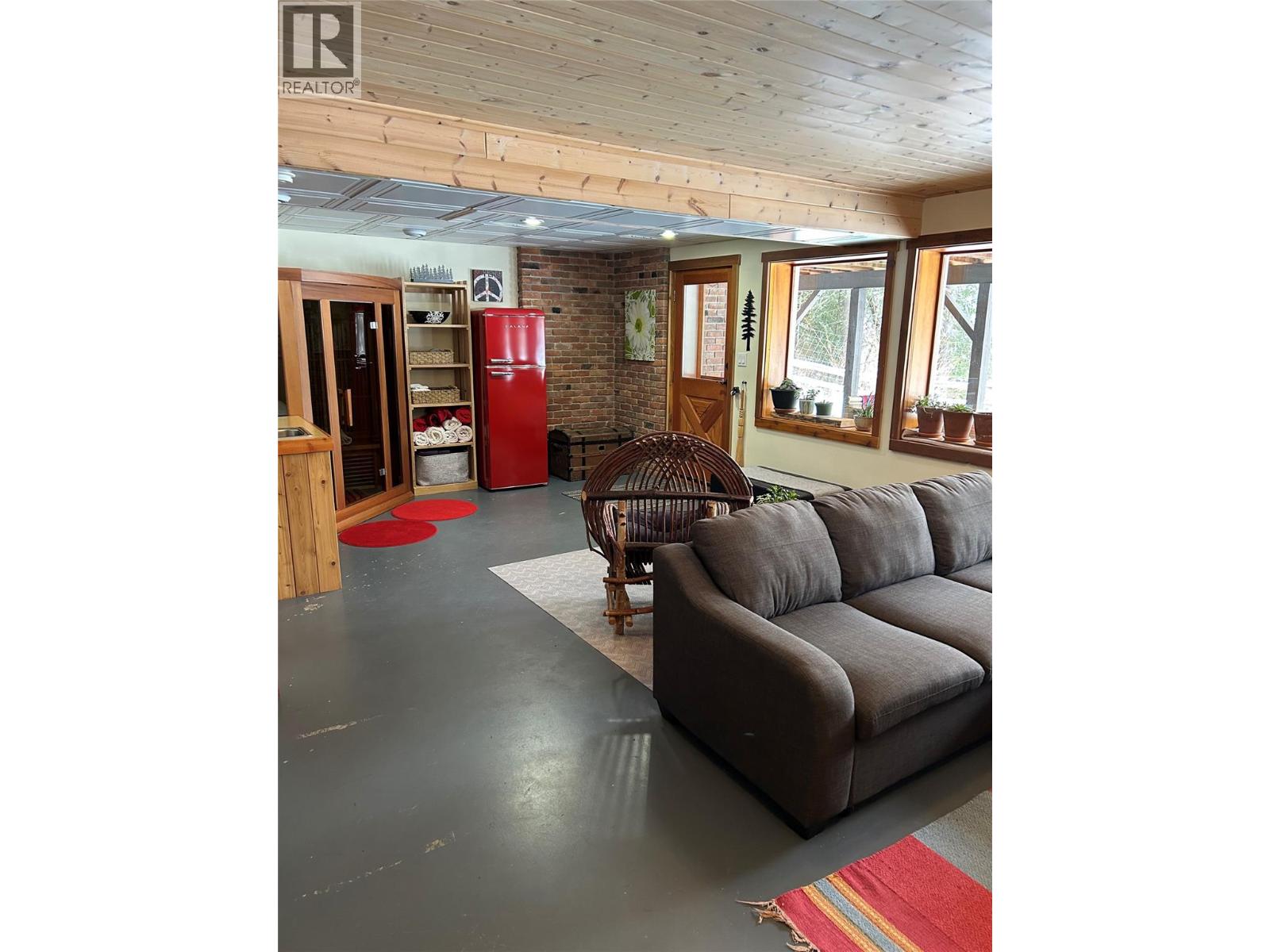 3306 Krestova Road, Krestova, British Columbia  V0G 1H2 - Photo 73 - 10363607