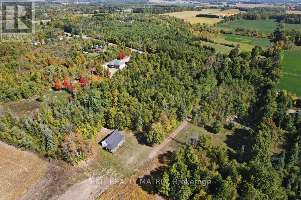 2800 Yorks Corners Road, Ottawa, Ontario  K0A 2P0 - Photo 11 - X12424578