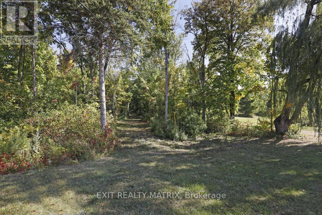 2800 Yorks Corners Road, Ottawa, Ontario  K0A 2P0 - Photo 6 - X12424578