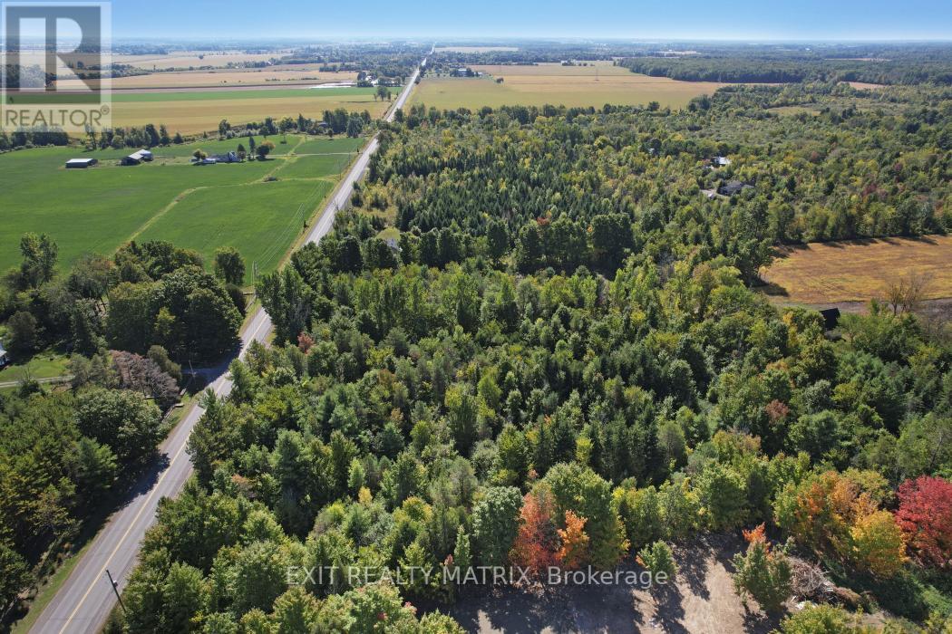 2800 Yorks Corners Road, Ottawa, Ontario  K0A 2P0 - Photo 8 - X12424578