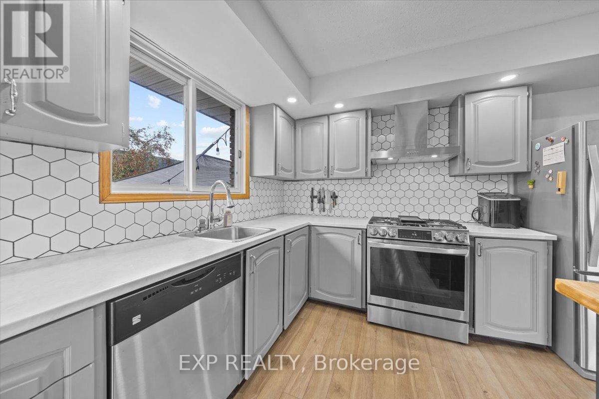 2653 Glen Street, Ottawa, Ontario  K0A 2P0 - Photo 12 - X12424619