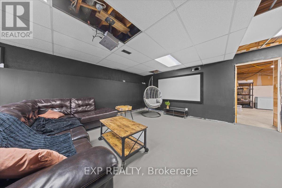 2653 Glen Street, Ottawa, Ontario  K0A 2P0 - Photo 35 - X12424619